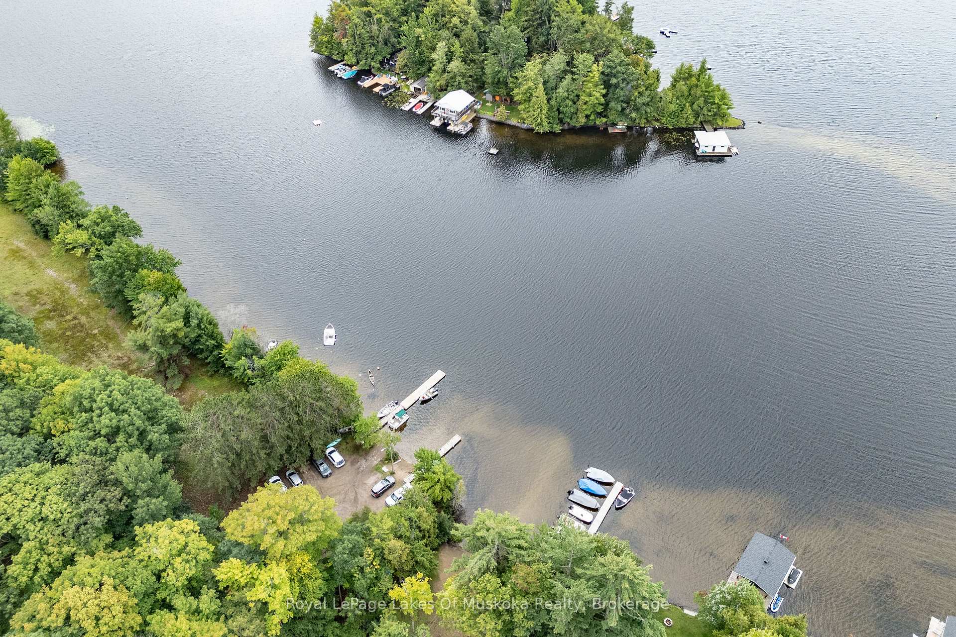 Photo 39 of 230 Lakeview Avenue, Gravenhurst, Muskoka (S) — HOMEH