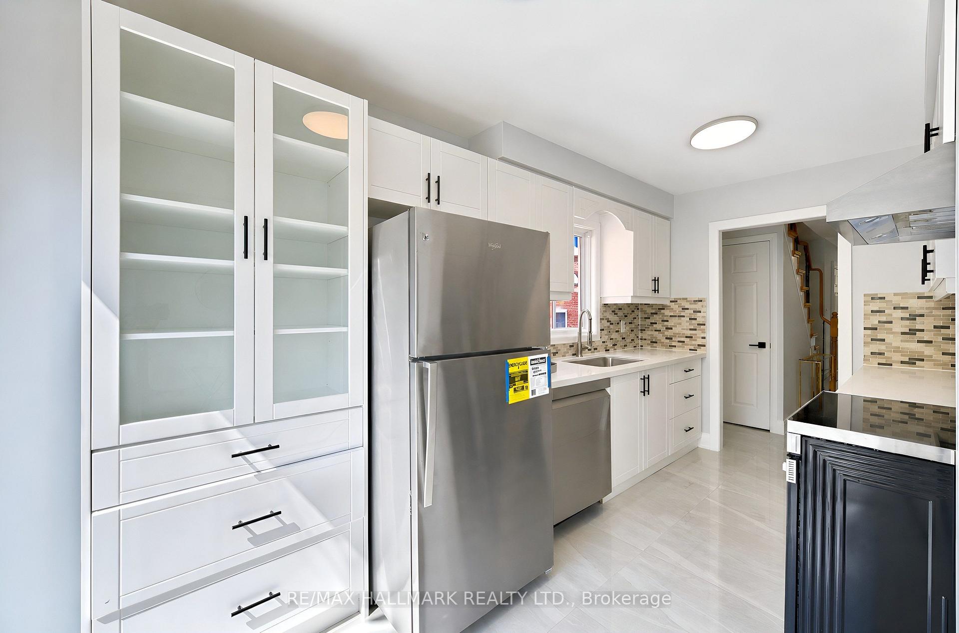 Photo 17 of 21 Penguin Lane, Brampton, Sandringham-Wellington — HOMEH