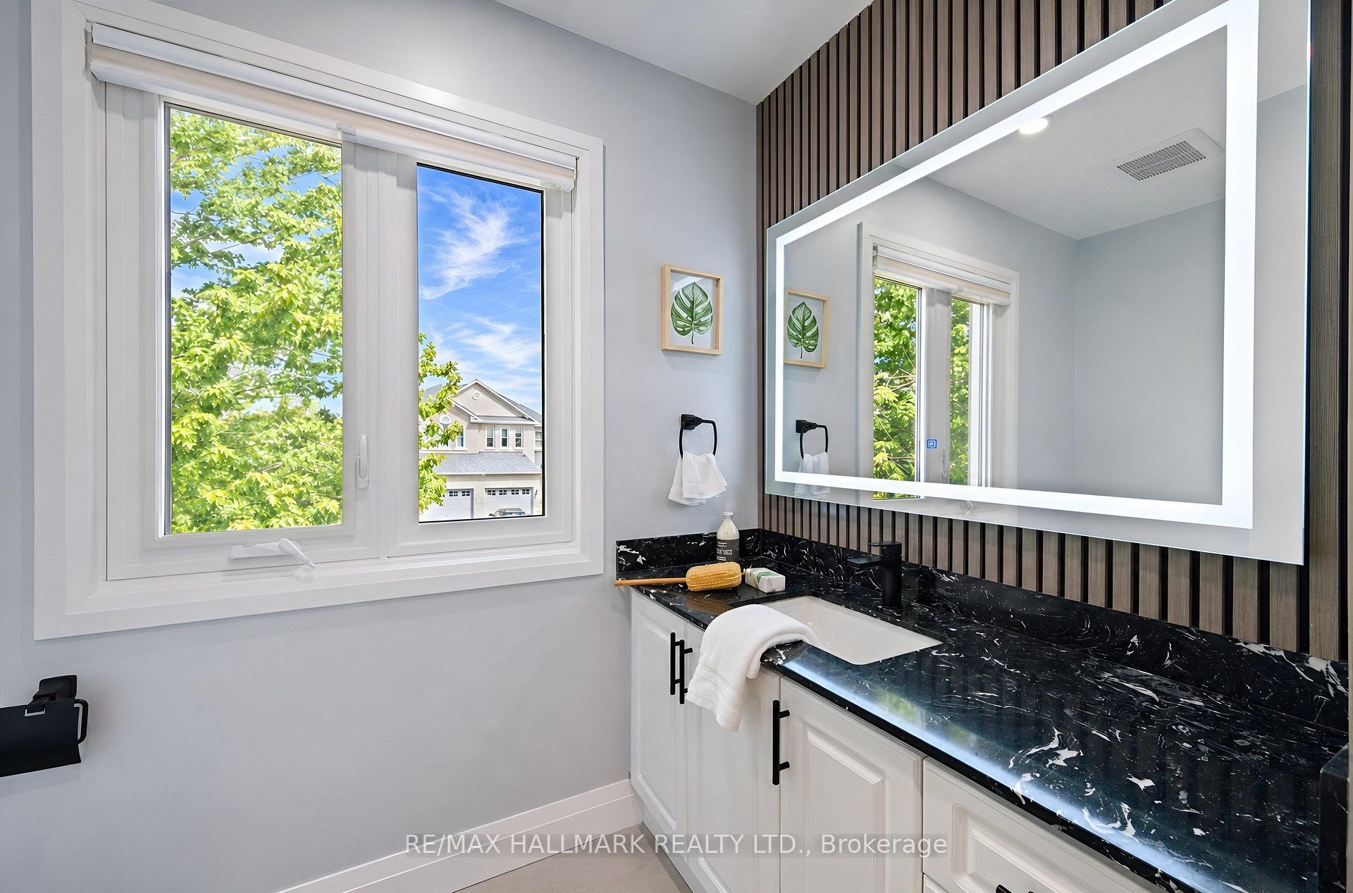 Photo 30 of 21 Penguin Lane, Brampton, Sandringham-Wellington — HOMEH