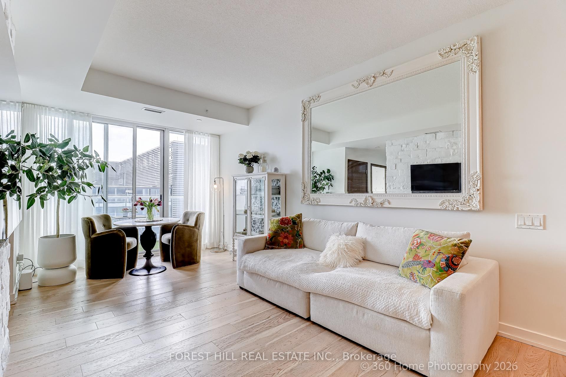 Photo 3 of Unit 1215, 17 Bathurst Street, Toronto, Waterfront Communities — HOMEH