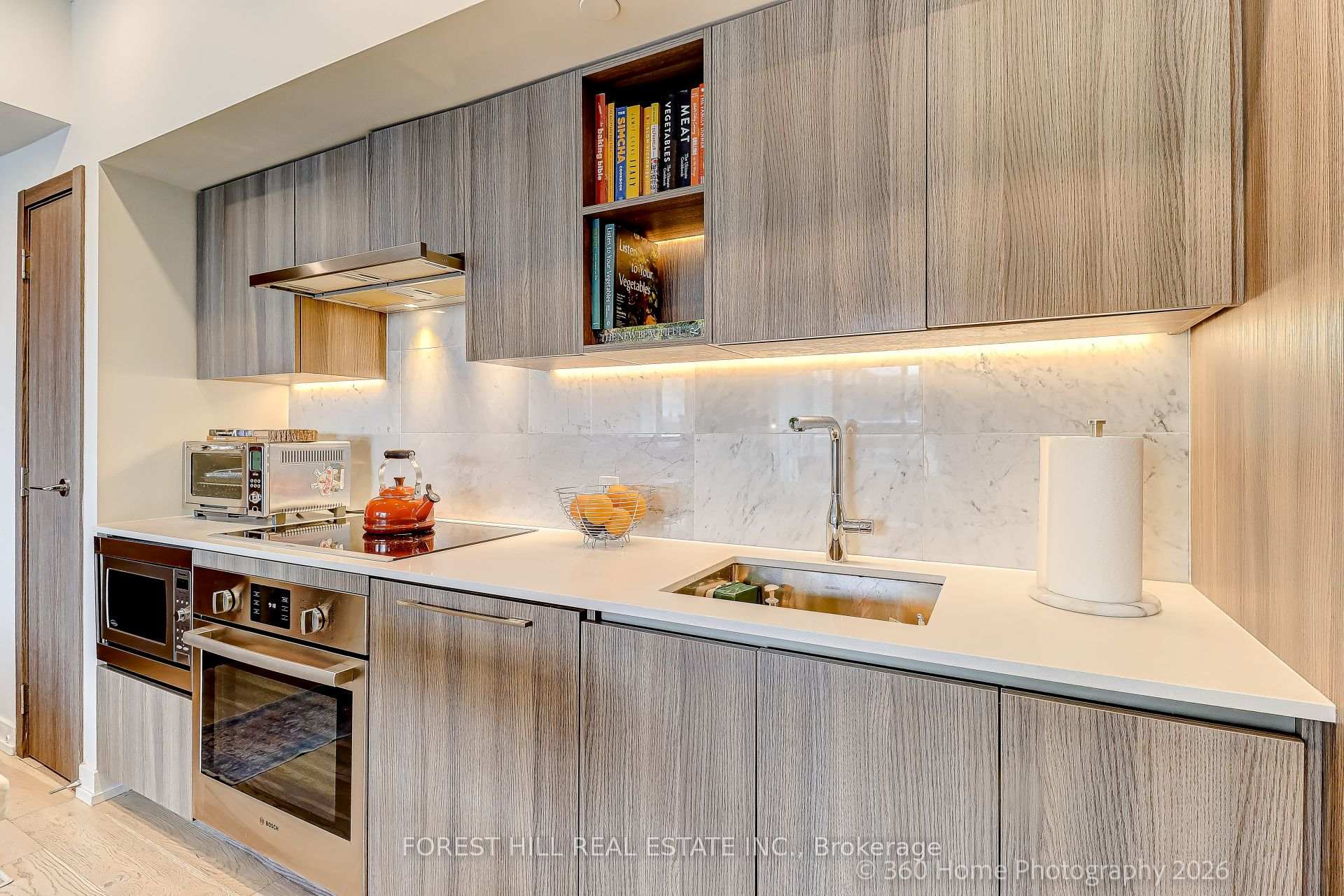 Photo 9 of Unit 1215, 17 Bathurst Street, Toronto, Waterfront Communities — HOMEH