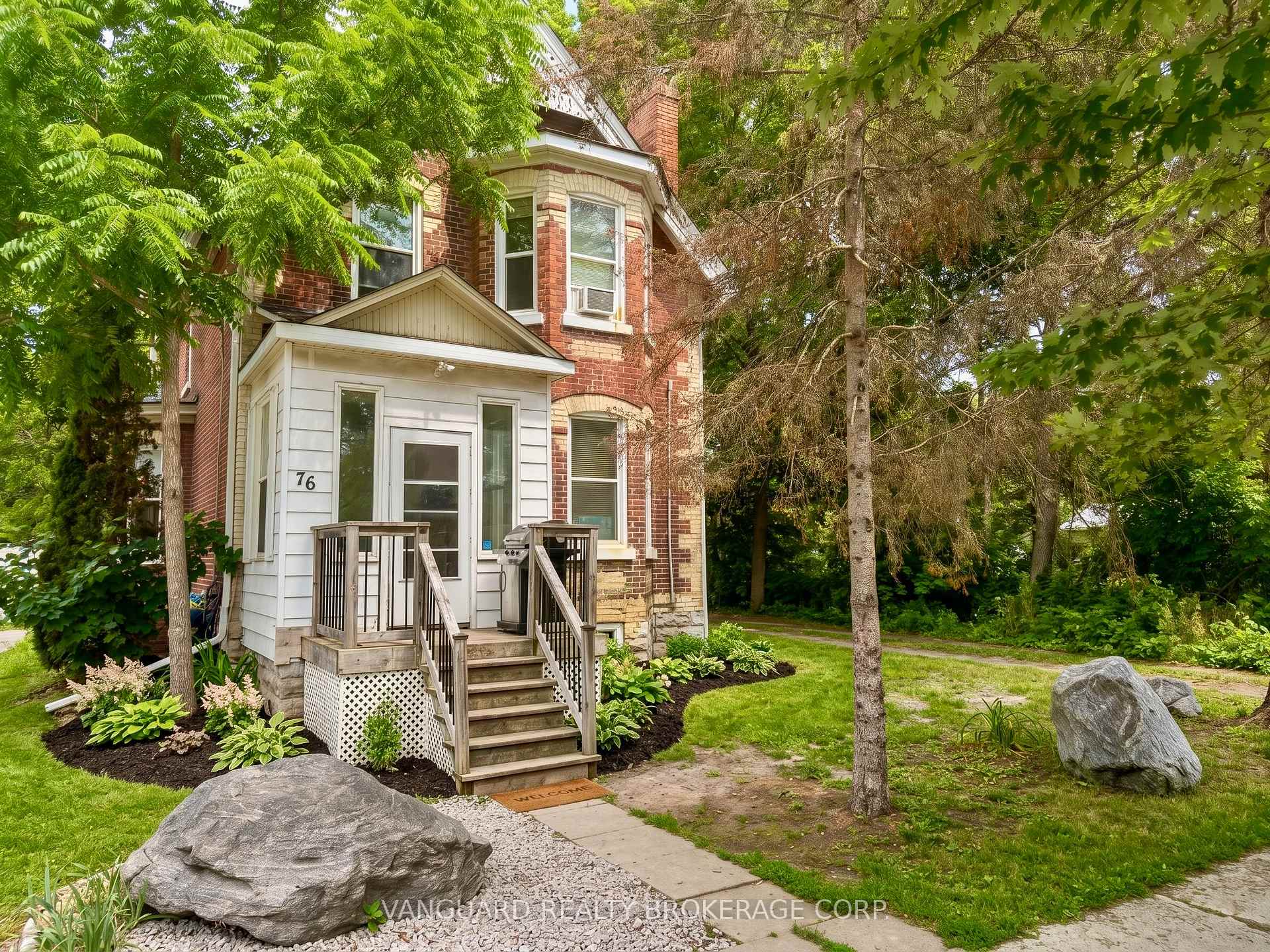 Photo 2 of 76 Wellington Street, New Tecumseth, Alliston — HOMEH