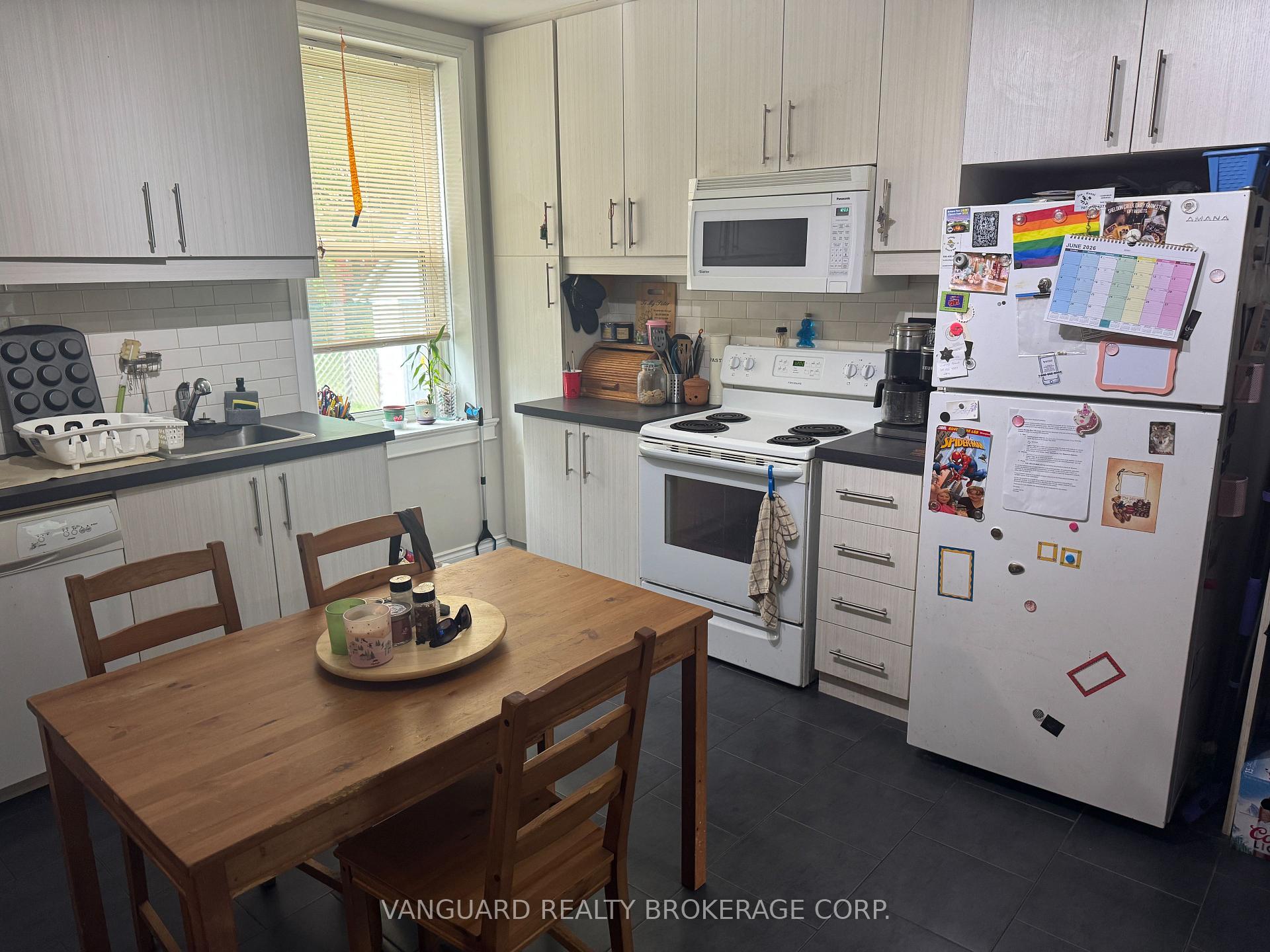 Photo 7 of 76 Wellington Street, New Tecumseth, Alliston — HOMEH