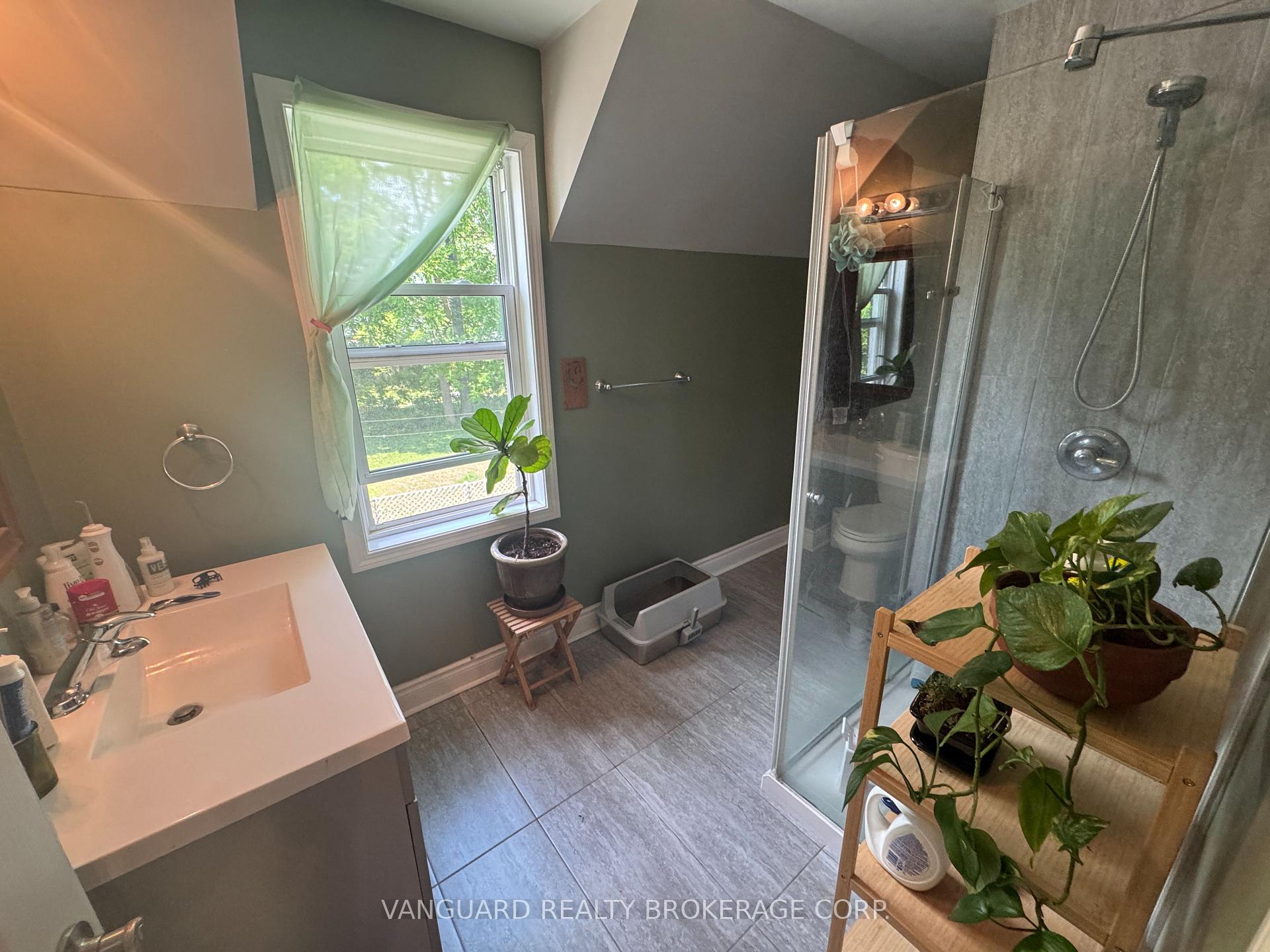 Photo 26 of 76 Wellington Street, New Tecumseth, Alliston — HOMEH