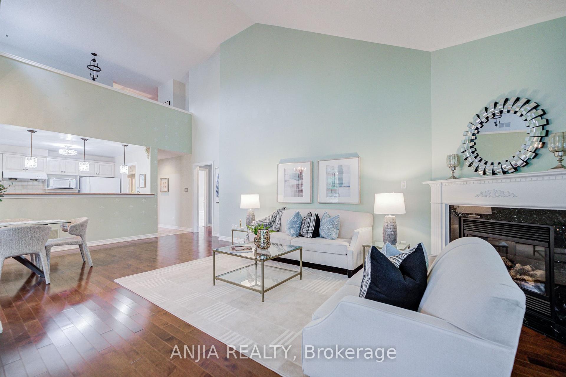 Photo 17 of 52 Augusta Drive Way, Markham, Greensborough — HOMEH