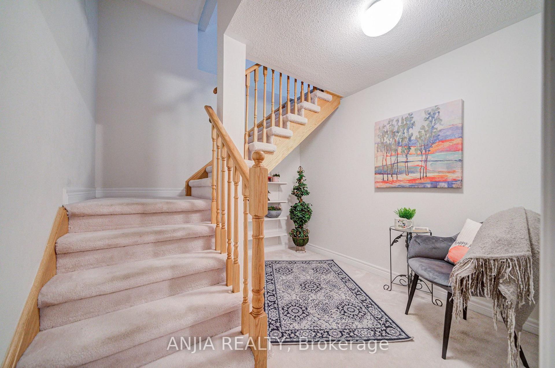 Photo 35 of 52 Augusta Drive Way, Markham, Greensborough — HOMEH