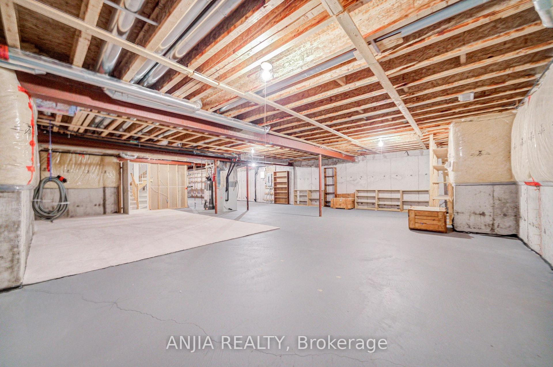 Photo 37 of 52 Augusta Drive Way, Markham, Greensborough — HOMEH