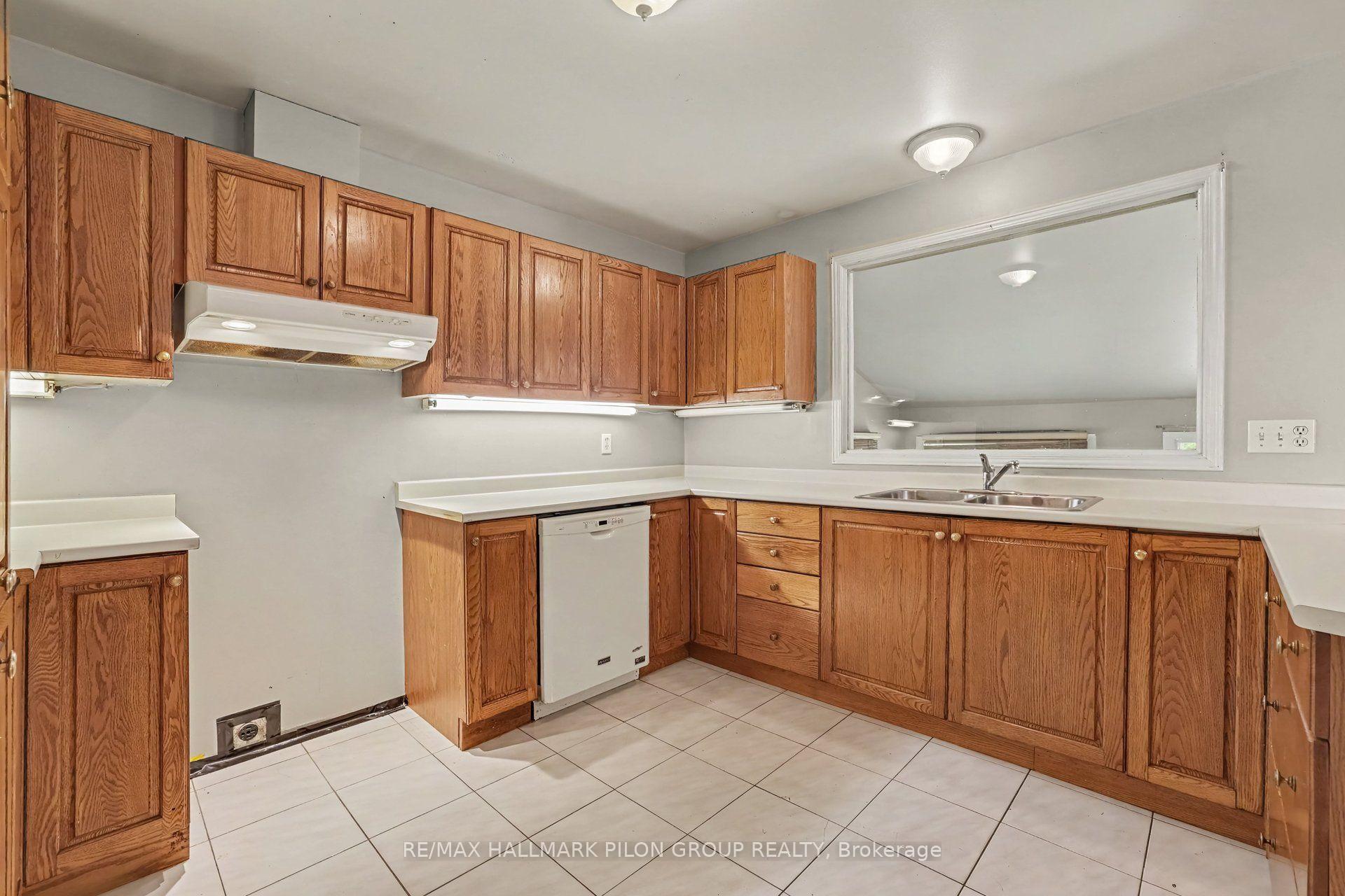 Photo 9 of 4987 Frank Kenny Road, Ottawa, Sarsfield/Bearbrook — HOMEH