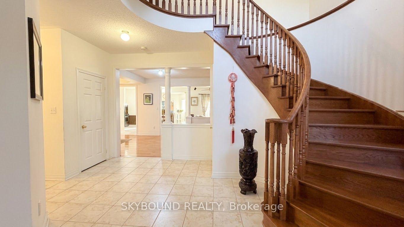 Photo 3 of 3777 Quiet Creek Drive, Mississauga, Churchill Meadows — HOMEH