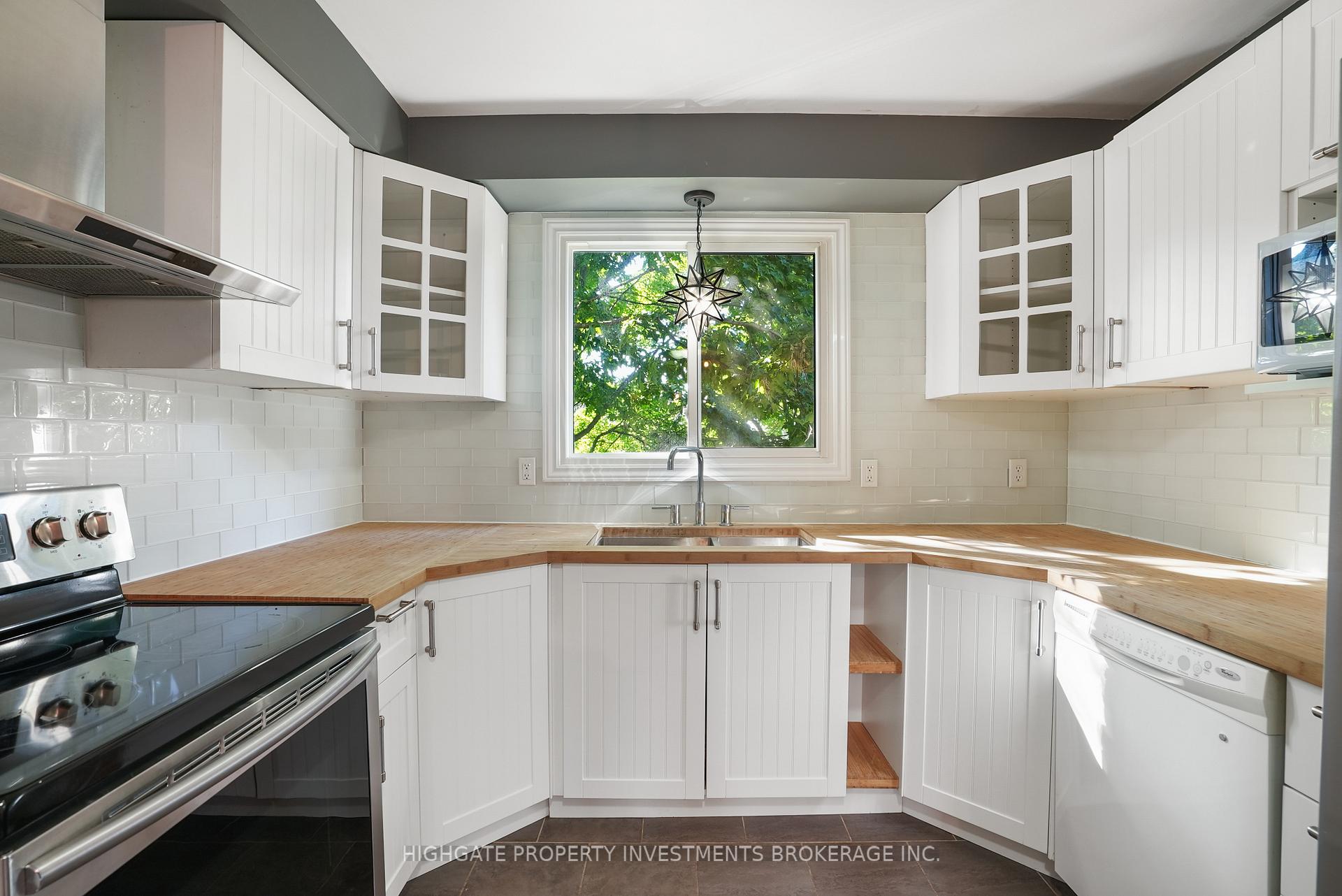 Photo 3 of Unit Upper, 85 Daphne Crescent, Barrie, Cundles East — HOMEH