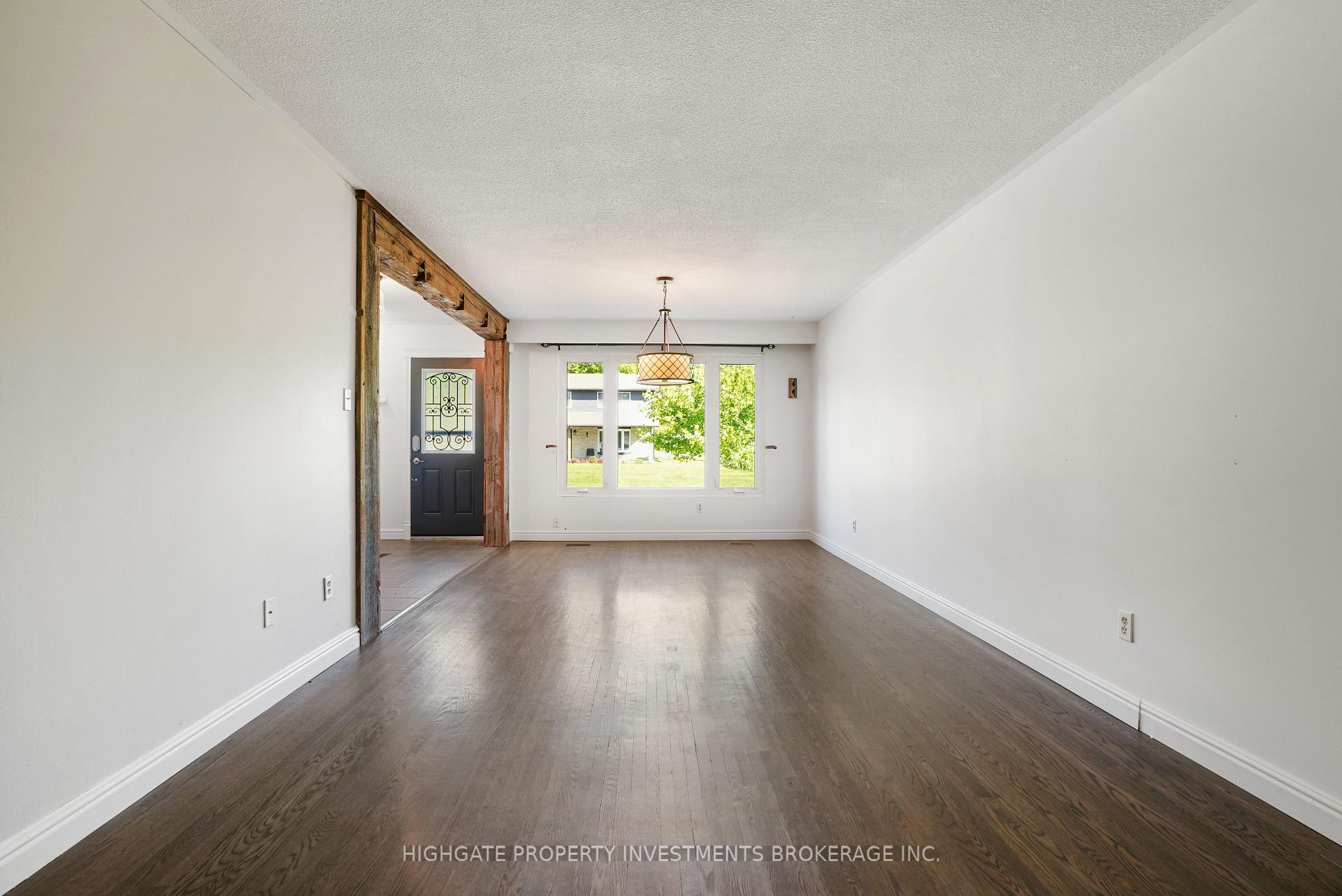 Photo 7 of Unit Upper, 85 Daphne Crescent, Barrie, Cundles East — HOMEH