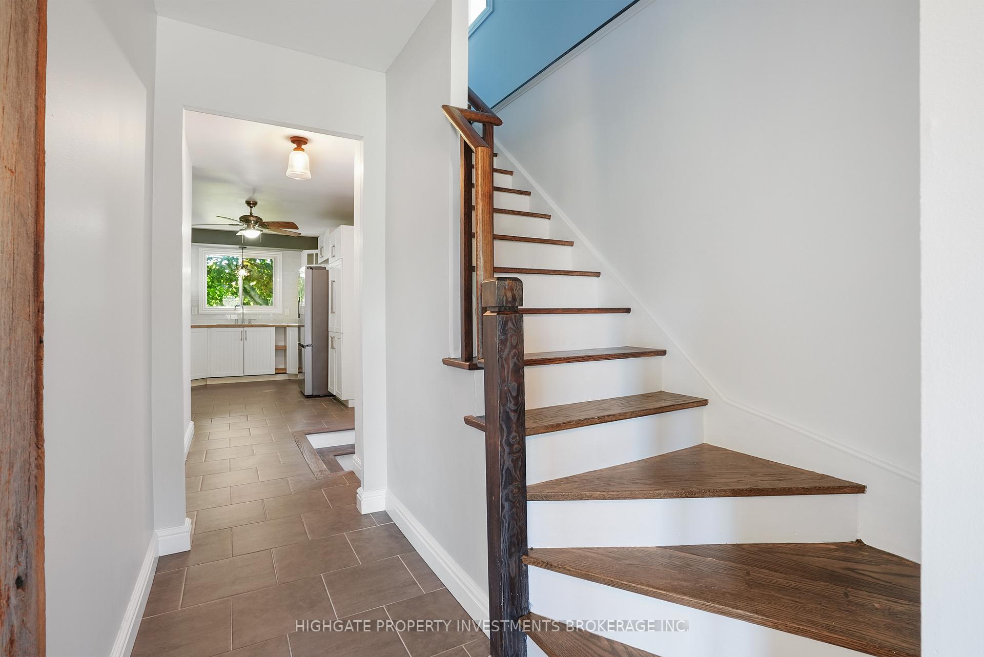 Photo 10 of Unit Upper, 85 Daphne Crescent, Barrie, Cundles East — HOMEH
