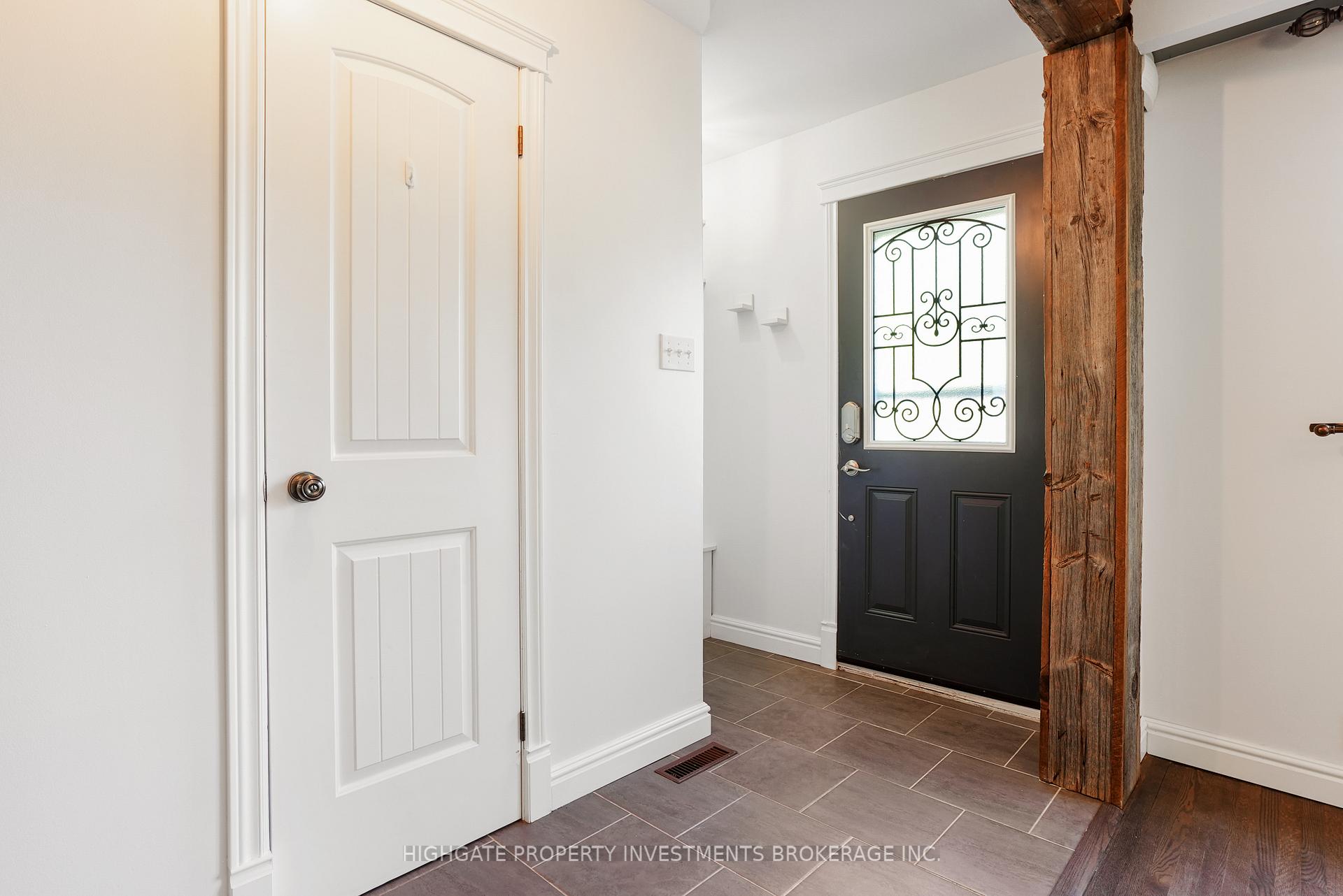Photo 11 of Unit Upper, 85 Daphne Crescent, Barrie, Cundles East — HOMEH