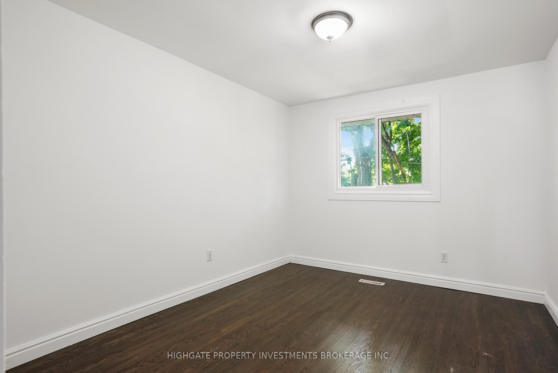 Photo 13 of Unit Upper, 85 Daphne Crescent, Barrie, Cundles East — HOMEH