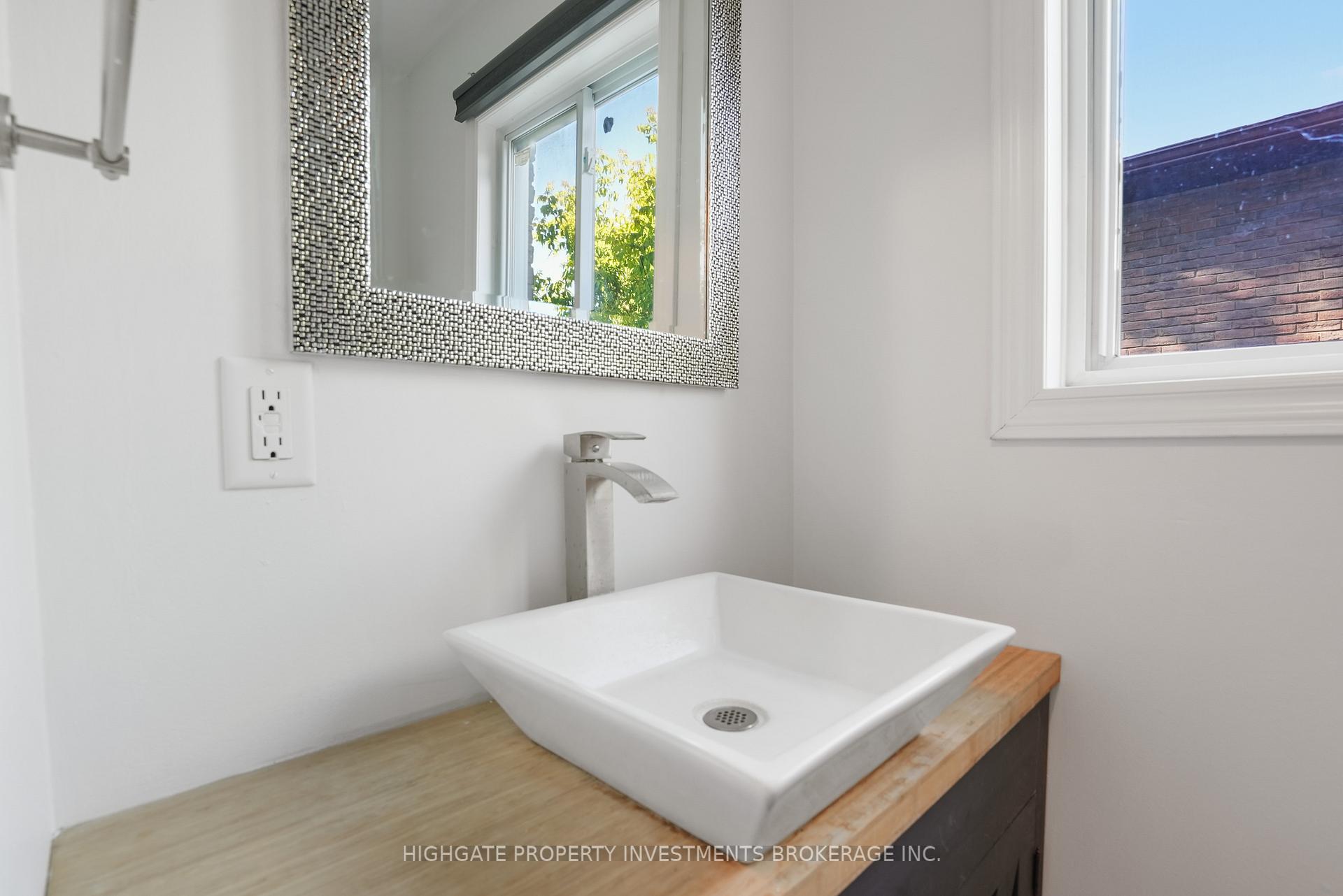 Photo 23 of Unit Upper, 85 Daphne Crescent, Barrie, Cundles East — HOMEH