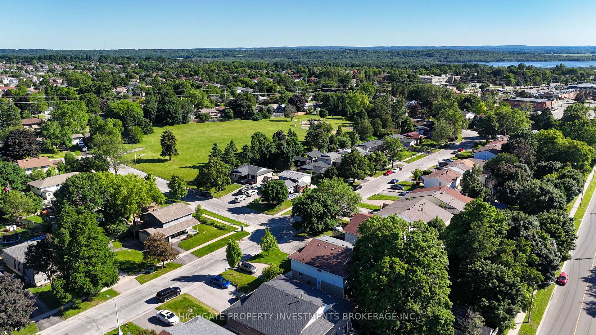 Photo 28 of Unit Upper, 85 Daphne Crescent, Barrie, Cundles East — HOMEH