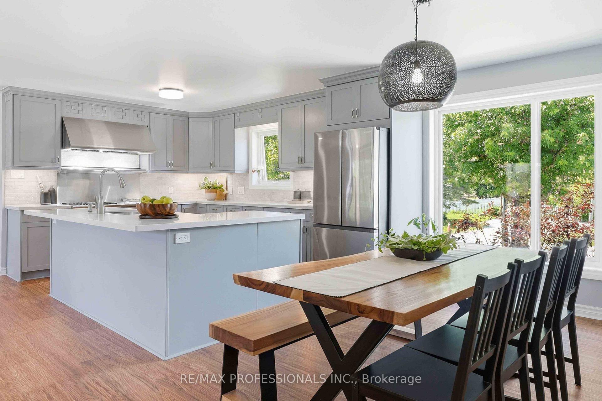 Photo 6 of 101 Maple Avenue, Georgina, Sutton & Jackson's Point — HOMEH