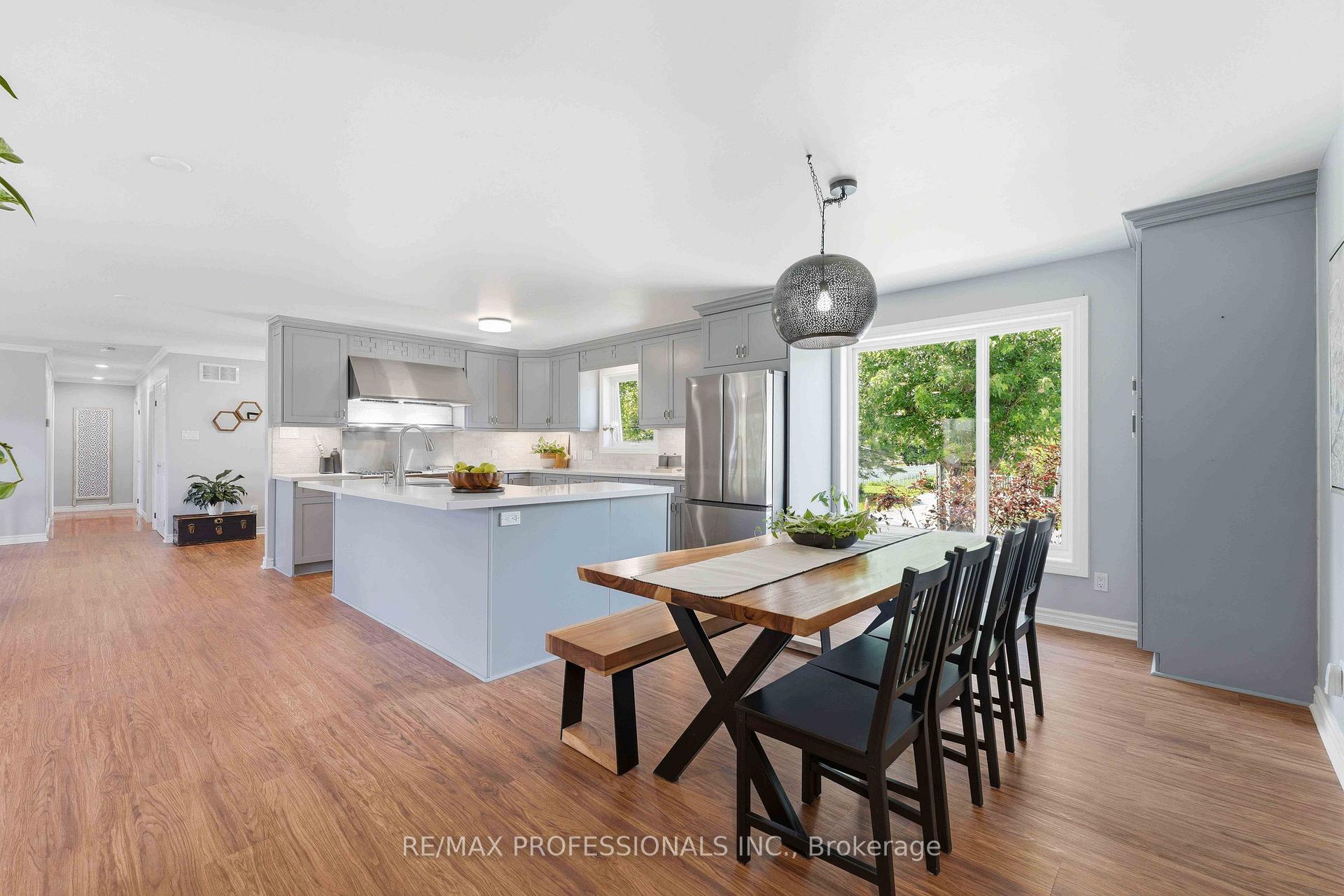 Photo 9 of 101 Maple Avenue, Georgina, Sutton & Jackson's Point — HOMEH