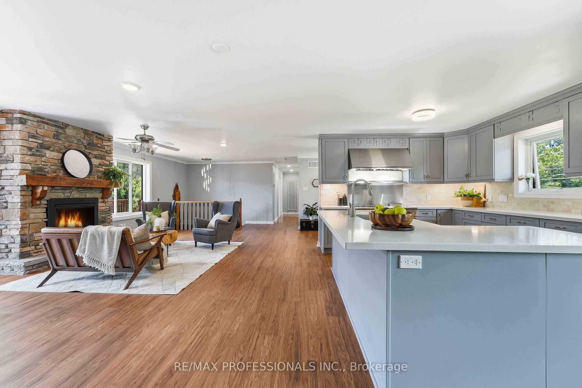 Photo 14 of 101 Maple Avenue, Georgina, Sutton & Jackson's Point — HOMEH