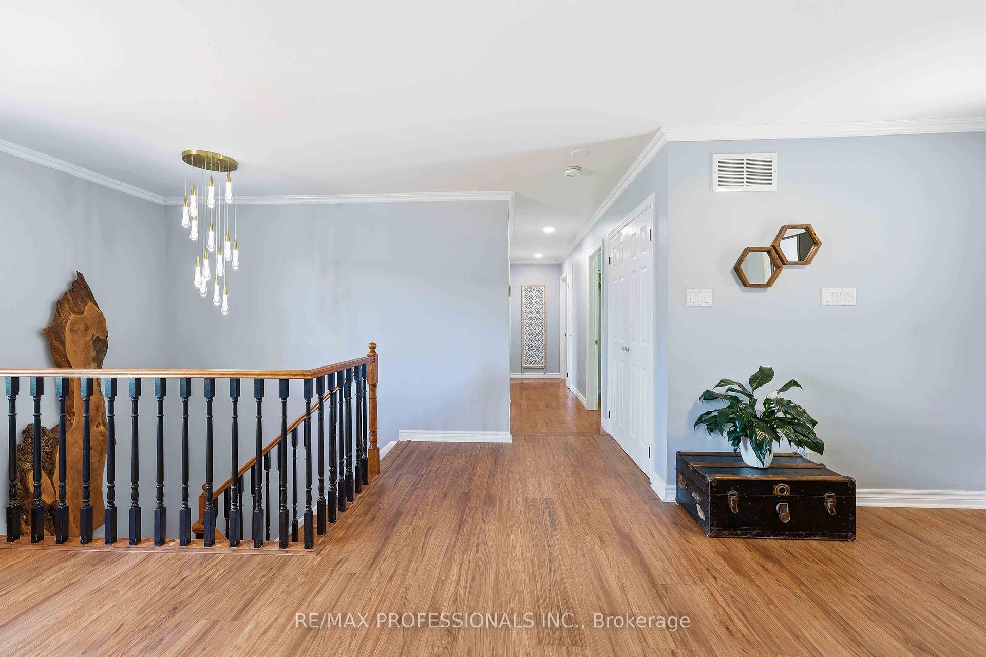 Photo 15 of 101 Maple Avenue, Georgina, Sutton & Jackson's Point — HOMEH