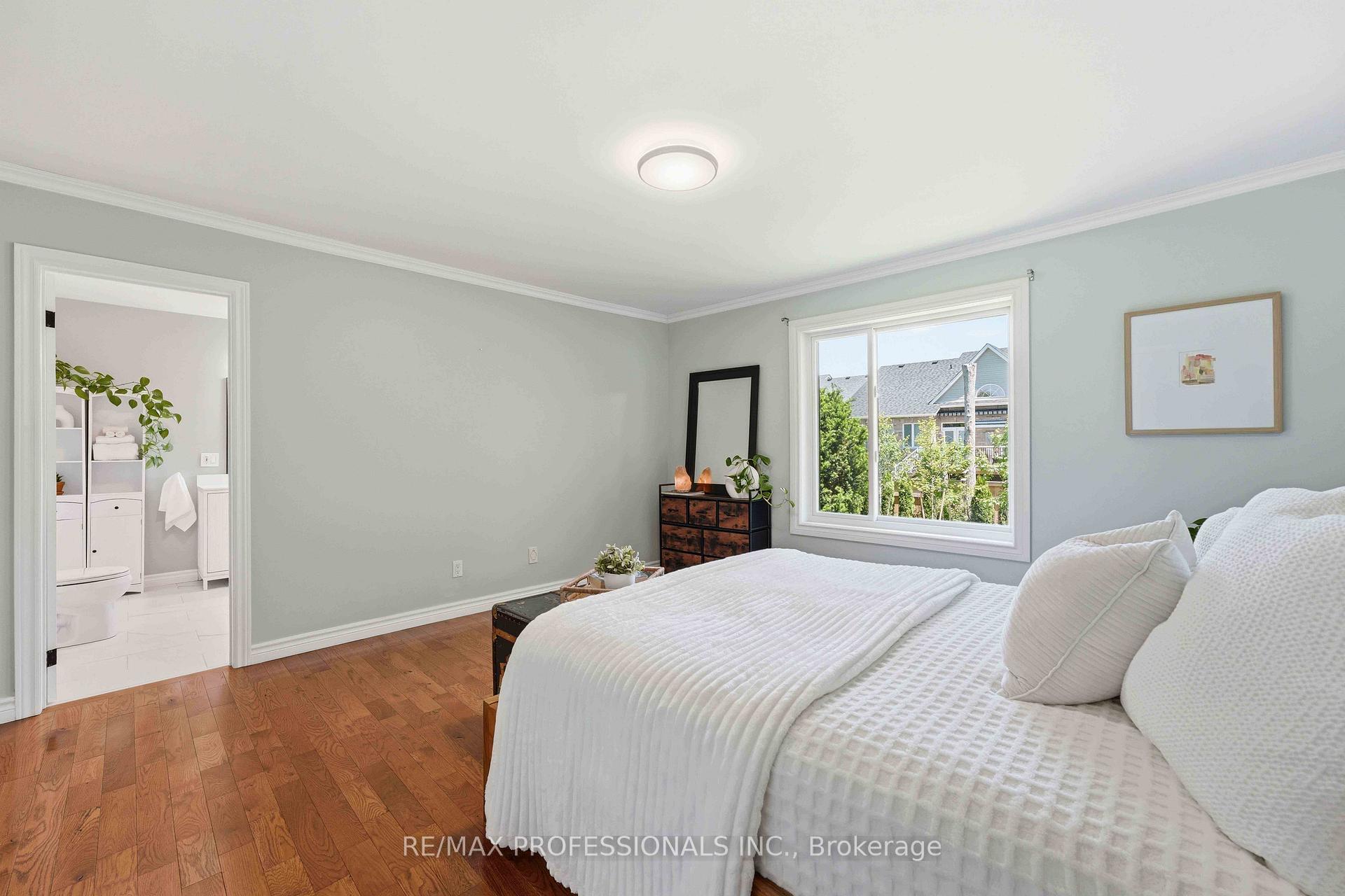 Photo 18 of 101 Maple Avenue, Georgina, Sutton & Jackson's Point — HOMEH