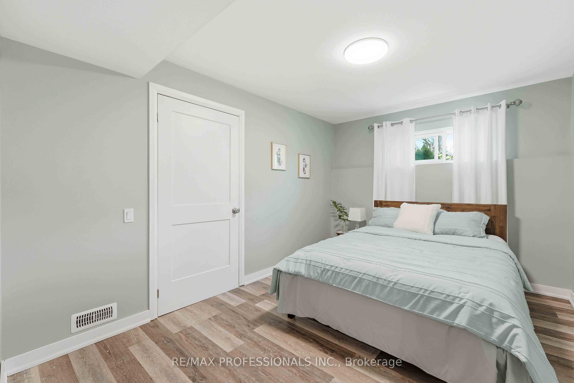 Photo 34 of 101 Maple Avenue, Georgina, Sutton & Jackson's Point — HOMEH