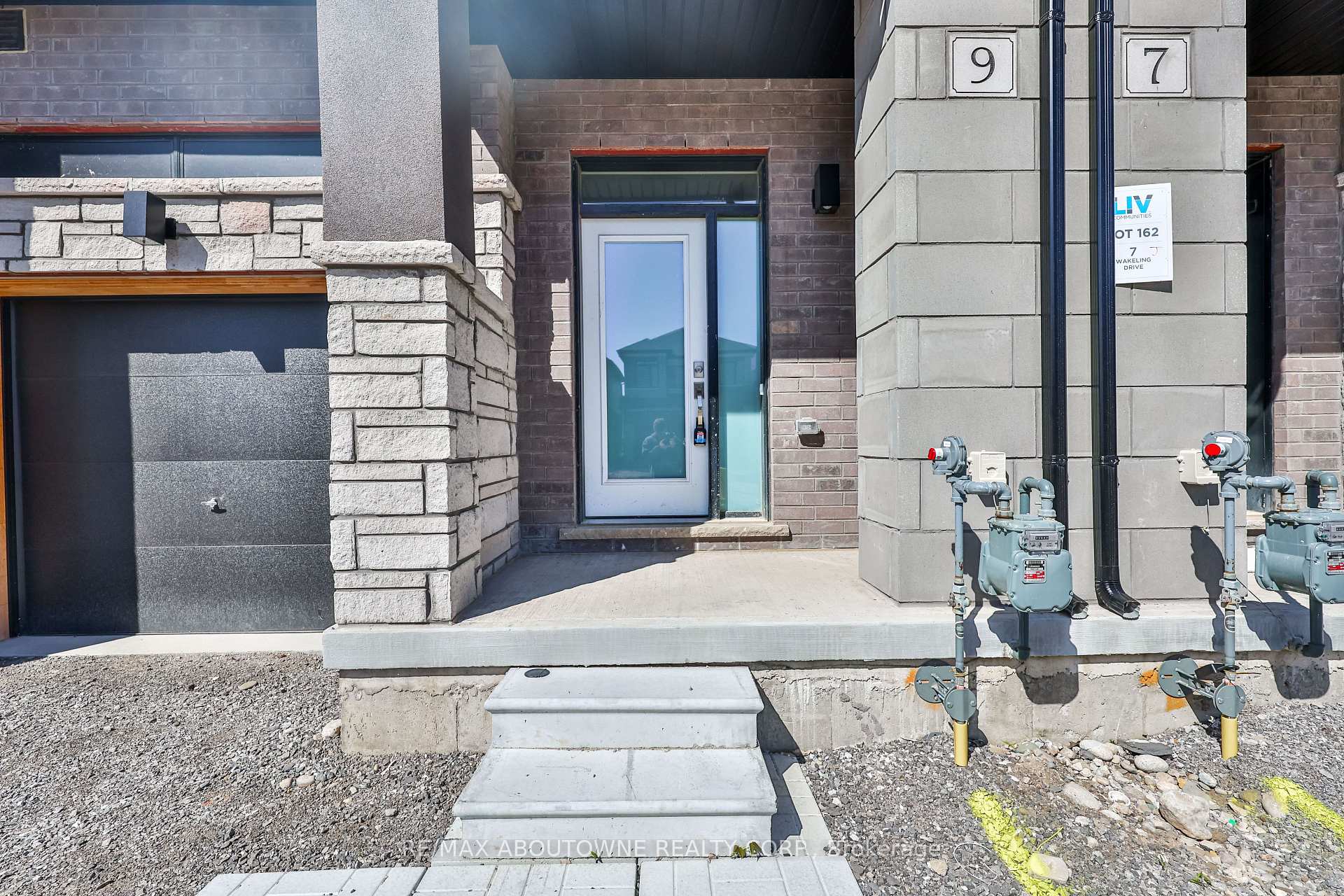 Photo 4 of 9 Wakeling Drive, Brantford, Northwest Industrial — HOMEH