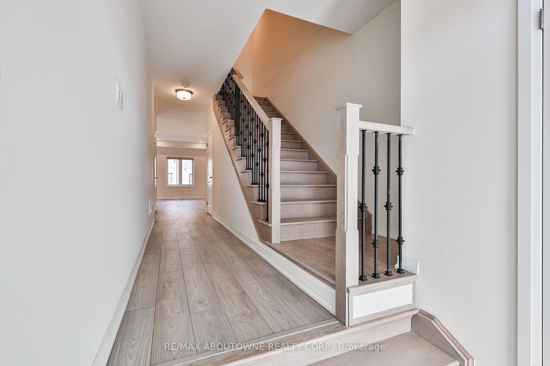 Photo 6 of 9 Wakeling Drive, Brantford, Northwest Industrial — HOMEH
