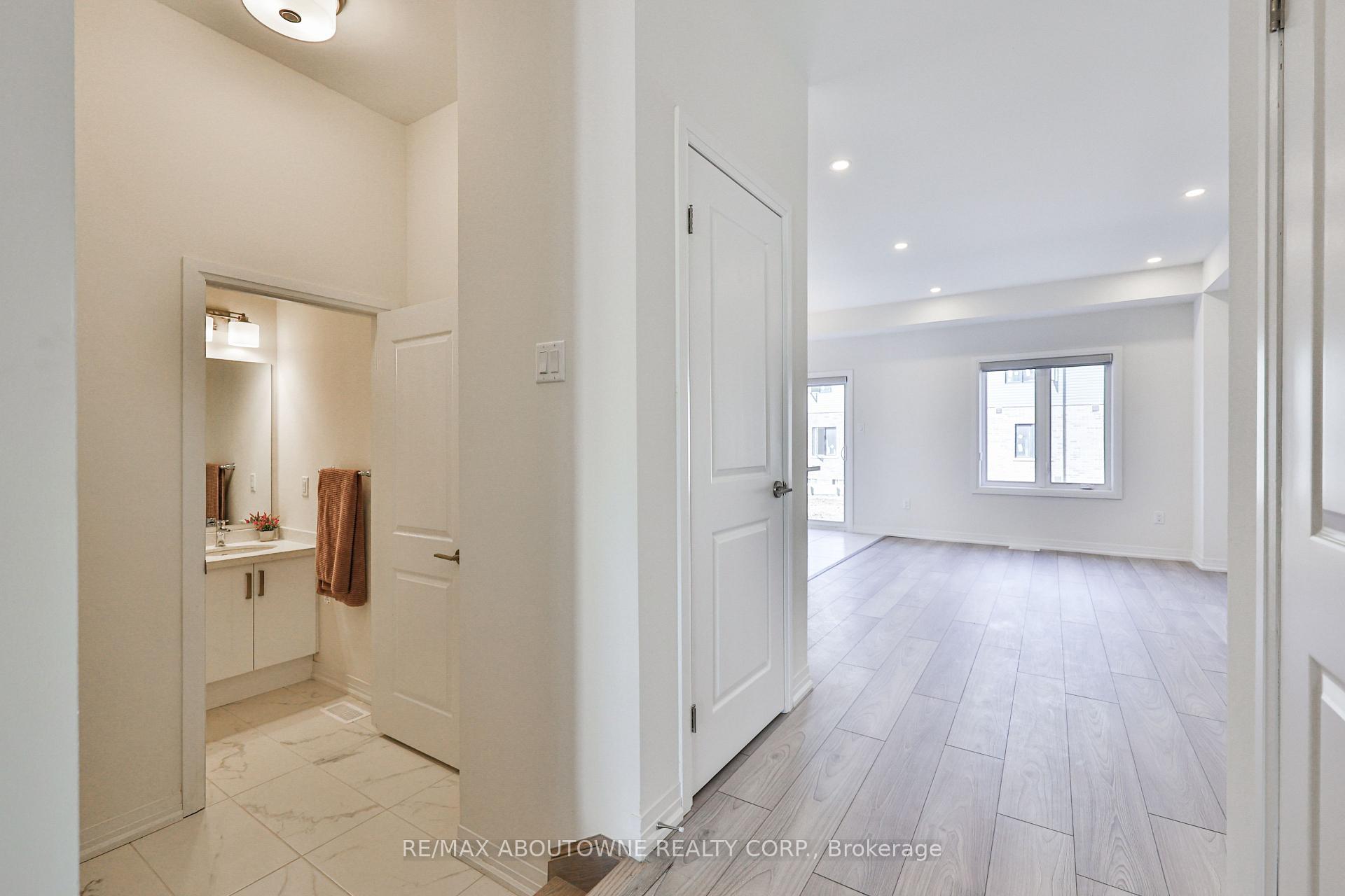 Photo 8 of 9 Wakeling Drive, Brantford, Northwest Industrial — HOMEH