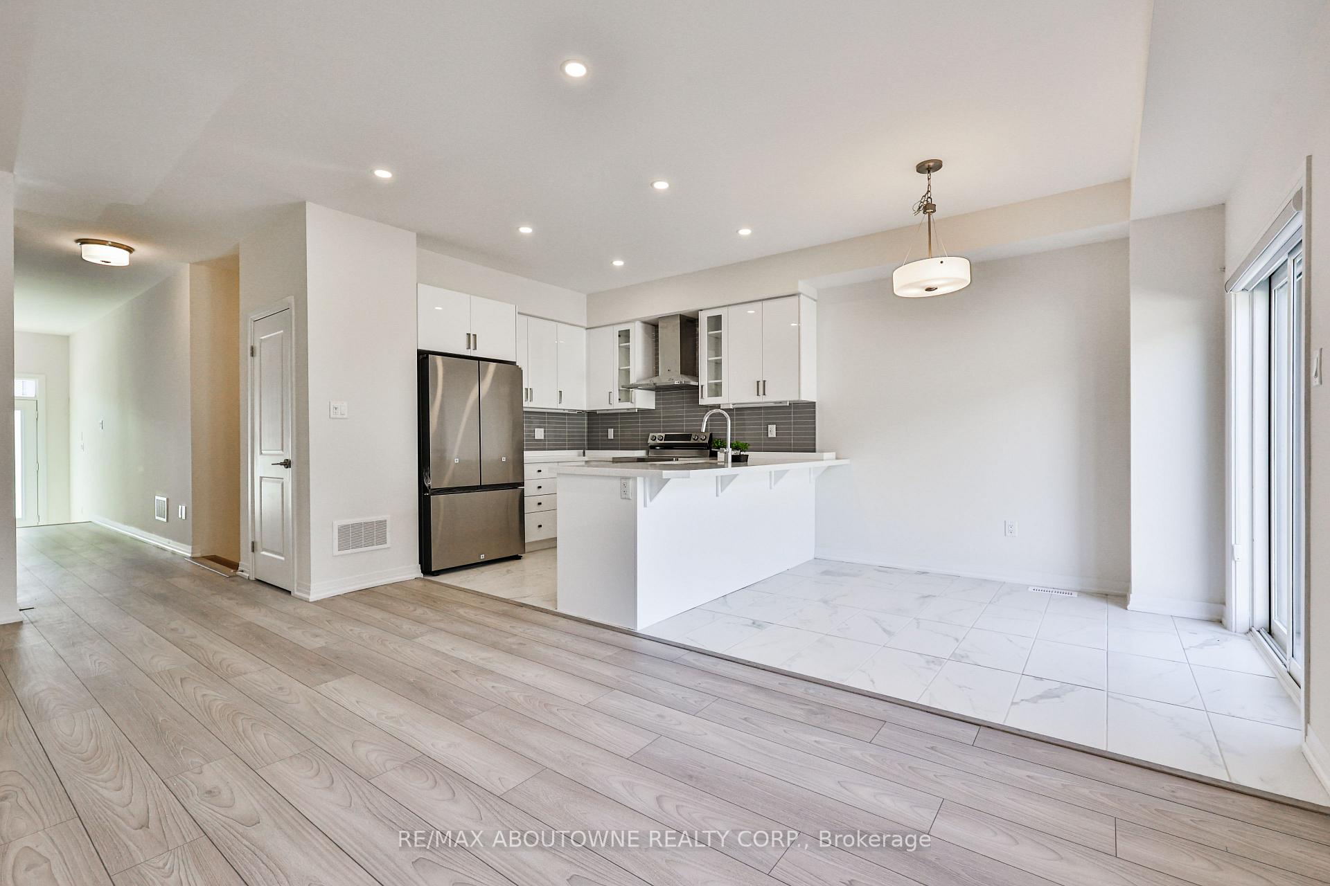 Photo 12 of 9 Wakeling Drive, Brantford, Northwest Industrial — HOMEH