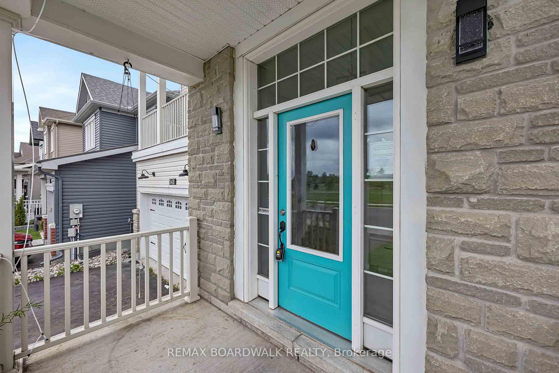 Photo 8 of 648 Decoeur Drive, Ottawa, Avalon West — HOMEH