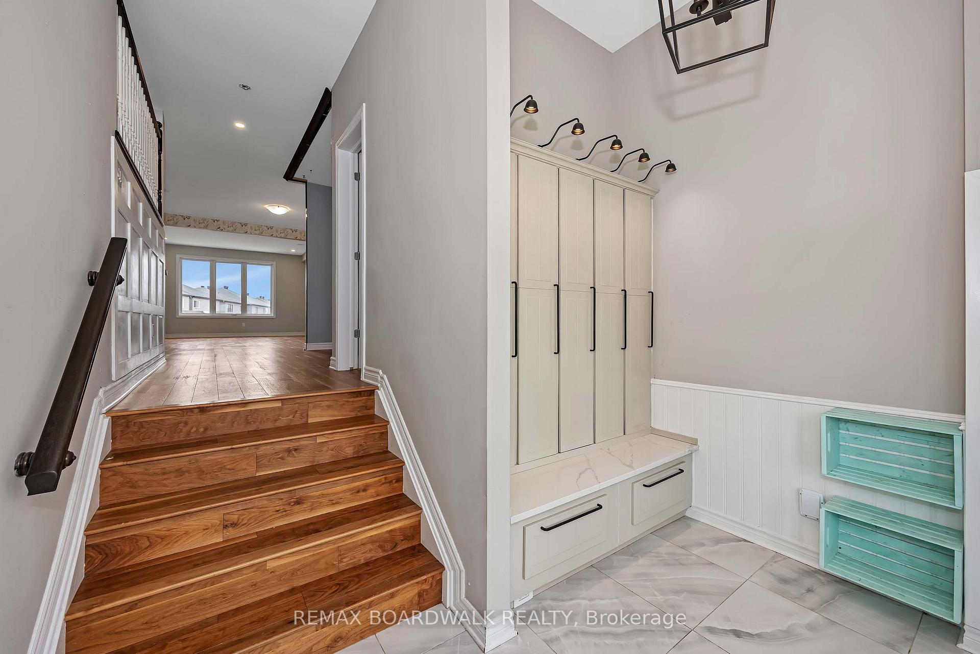 Photo 9 of 648 Decoeur Drive, Ottawa, Avalon West — HOMEH