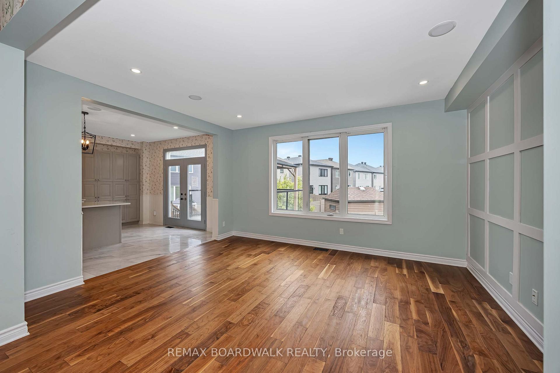 Photo 15 of 648 Decoeur Drive, Ottawa, Avalon West — HOMEH