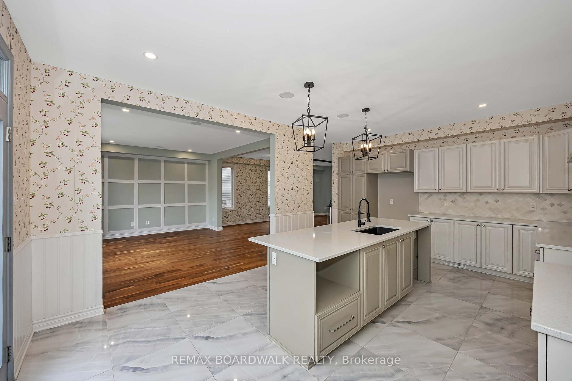 Photo 21 of 648 Decoeur Drive, Ottawa, Avalon West — HOMEH