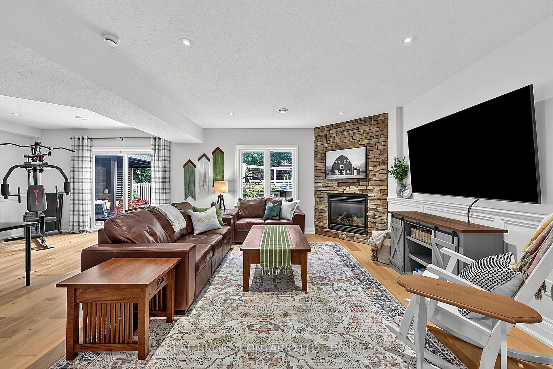 Photo 19 of 45 Sheffield Street, Southgate — HOMEH