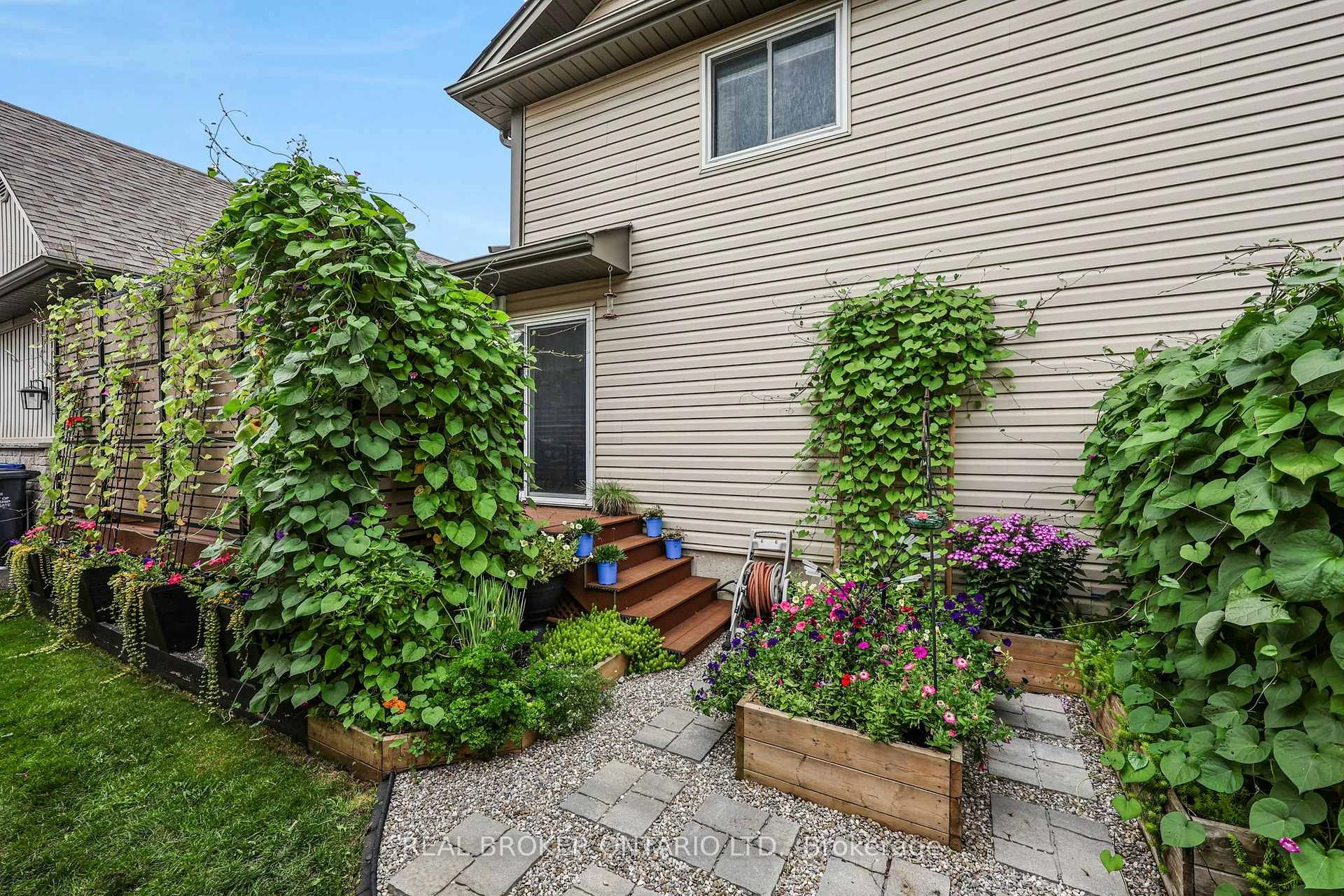 Photo 2 of 45 Sheffield Street, Southgate — HOMEH