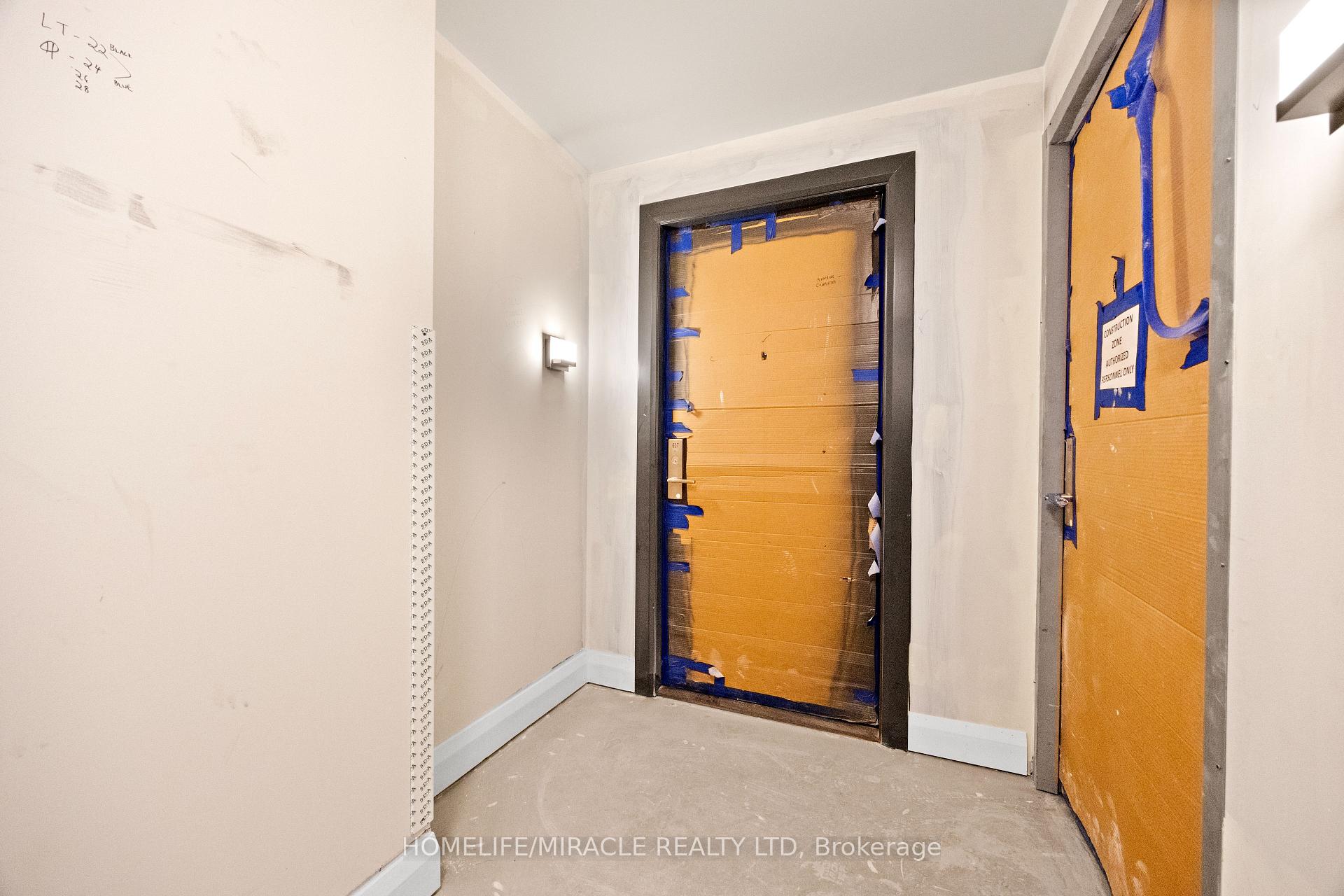 Photo 4 of Unit 607, 38 Annie Craig Drive, Etobicoke, Mimico — HOMEH