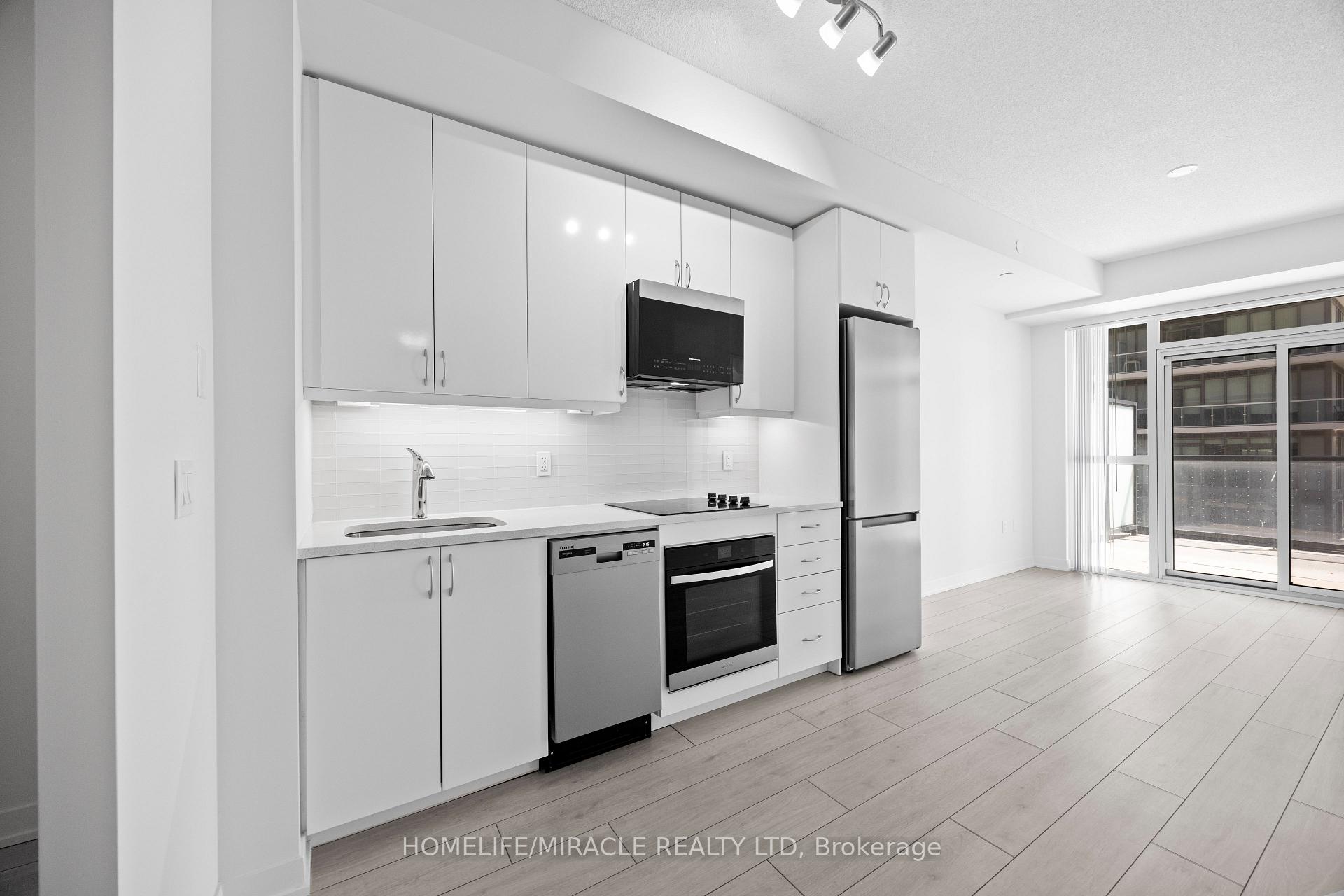 Photo 8 of Unit 607, 38 Annie Craig Drive, Etobicoke, Mimico — HOMEH