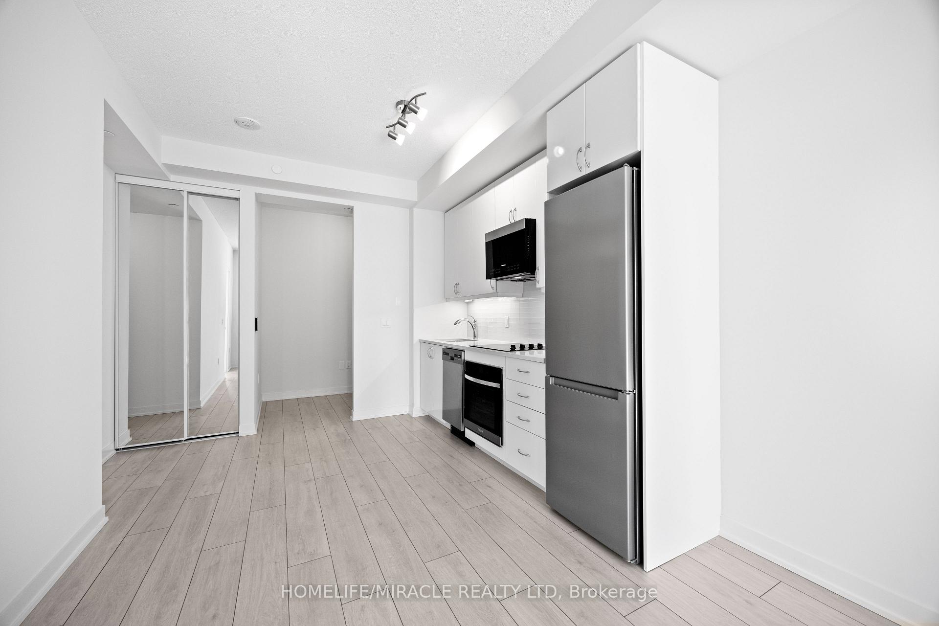 Photo 9 of Unit 607, 38 Annie Craig Drive, Etobicoke, Mimico — HOMEH