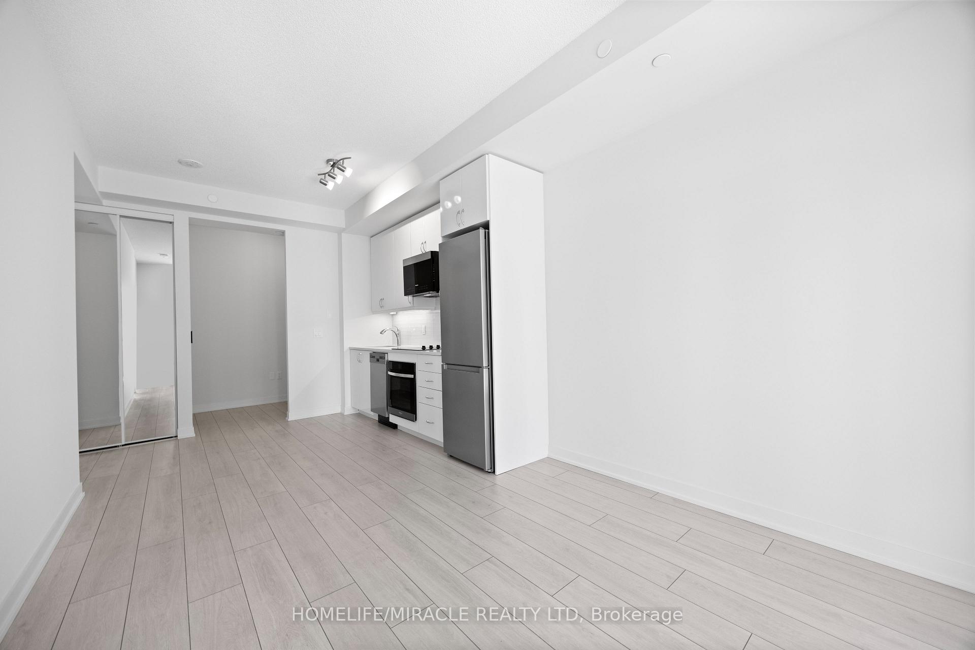 Photo 11 of Unit 607, 38 Annie Craig Drive, Etobicoke, Mimico — HOMEH