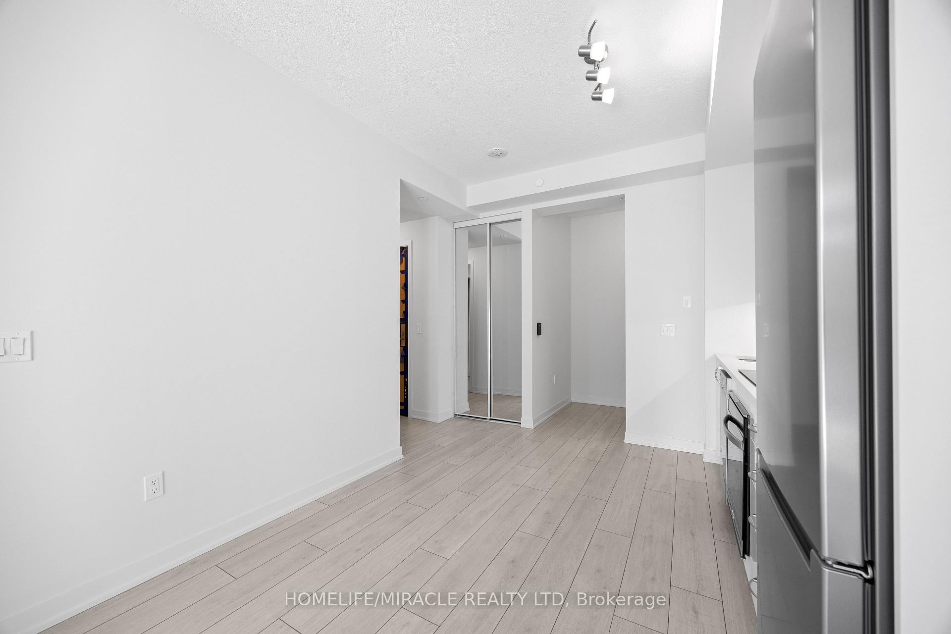 Photo 14 of Unit 607, 38 Annie Craig Drive, Etobicoke, Mimico — HOMEH