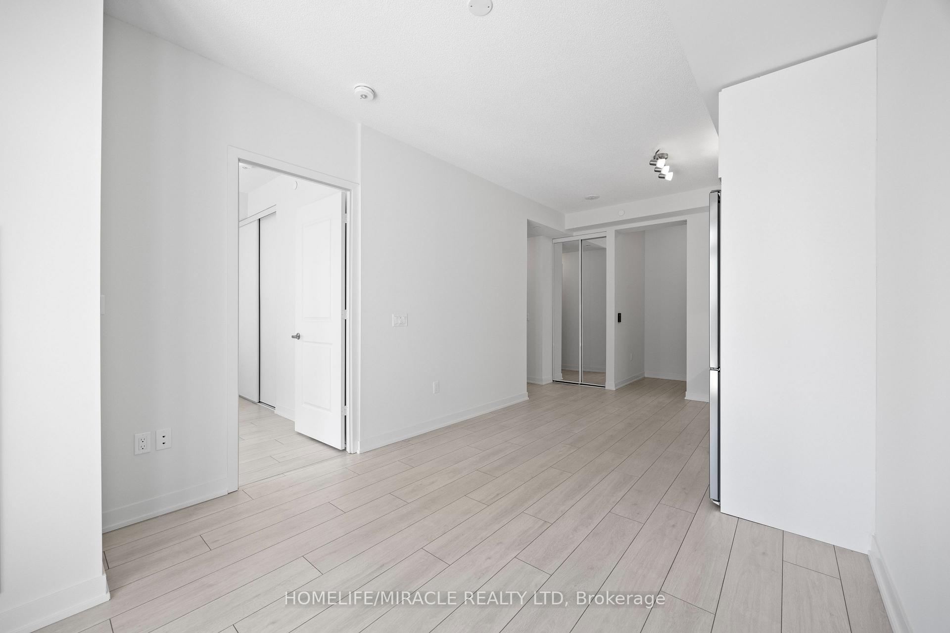 Photo 15 of Unit 607, 38 Annie Craig Drive, Etobicoke, Mimico — HOMEH