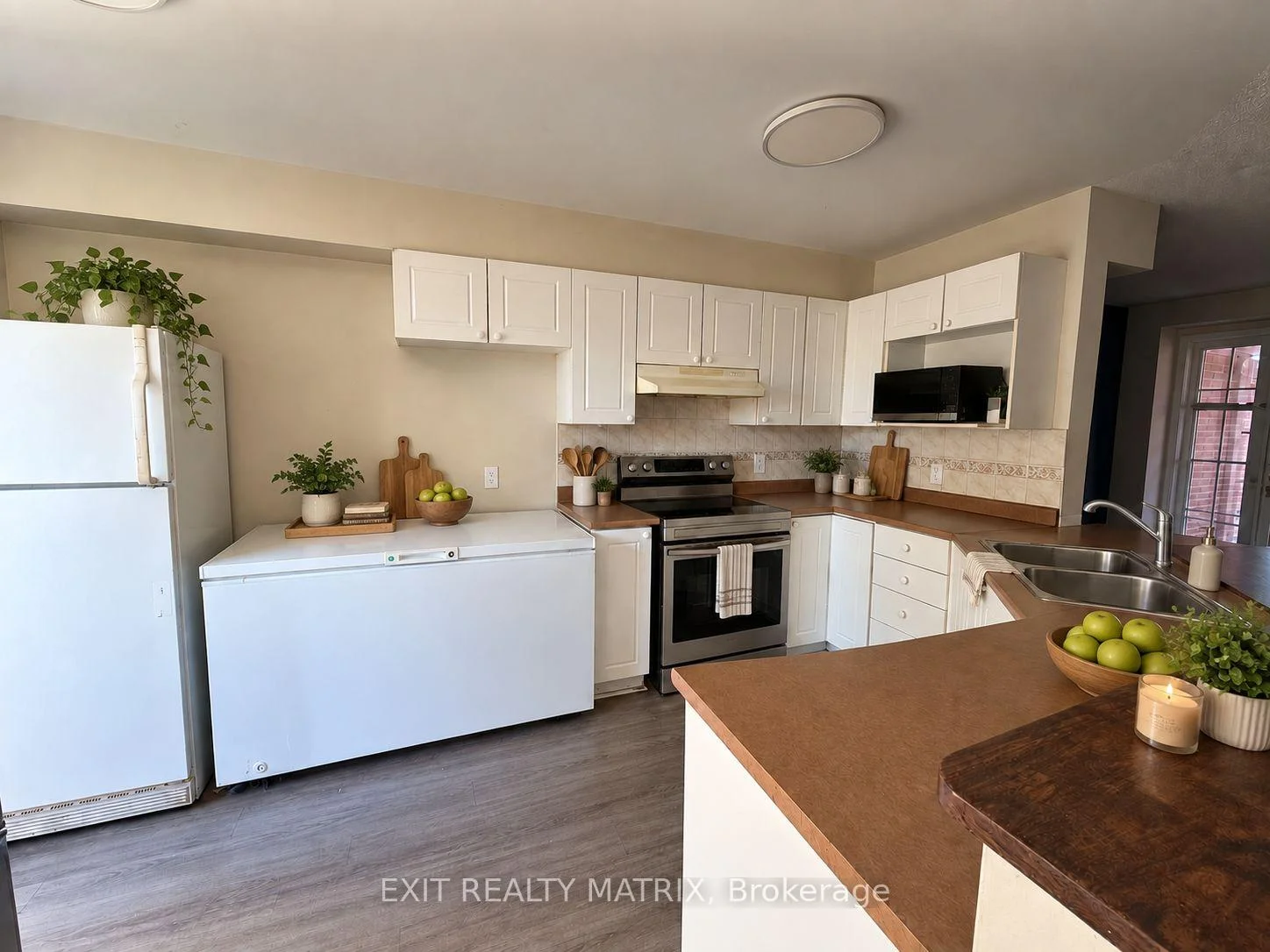 Photo 2 of 155 Margrave Avenue, Ottawa, Hunt Club Park/Greenboro — HOMEH
