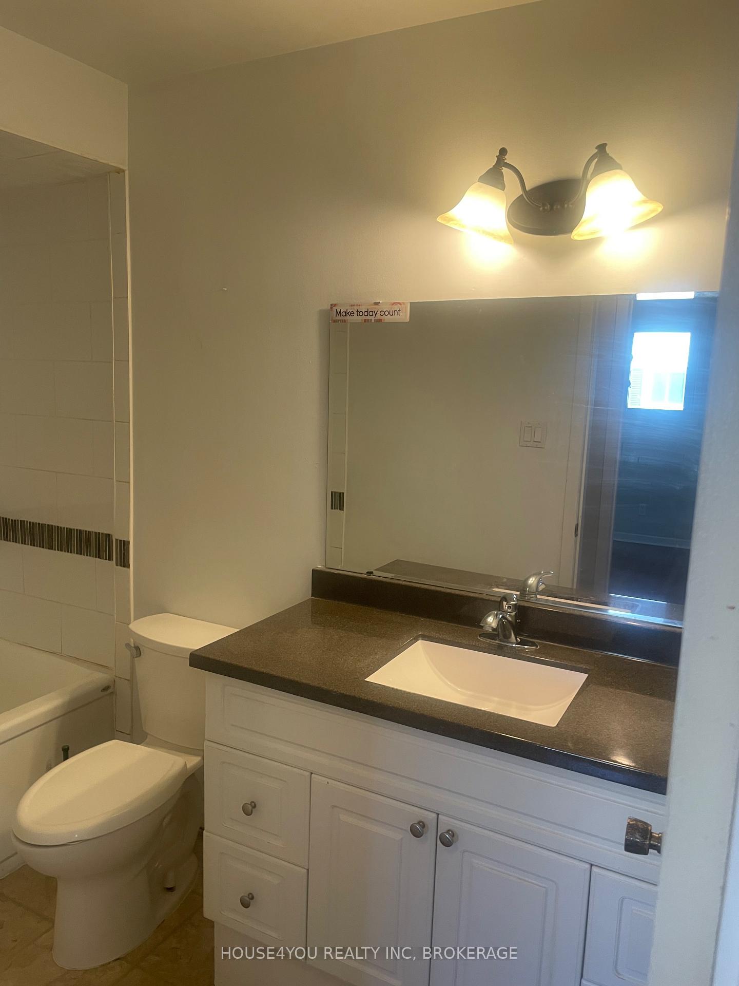 Photo 19 of 251 St Augustine Drive, St. Catharines, Secord Woods — HOMEH