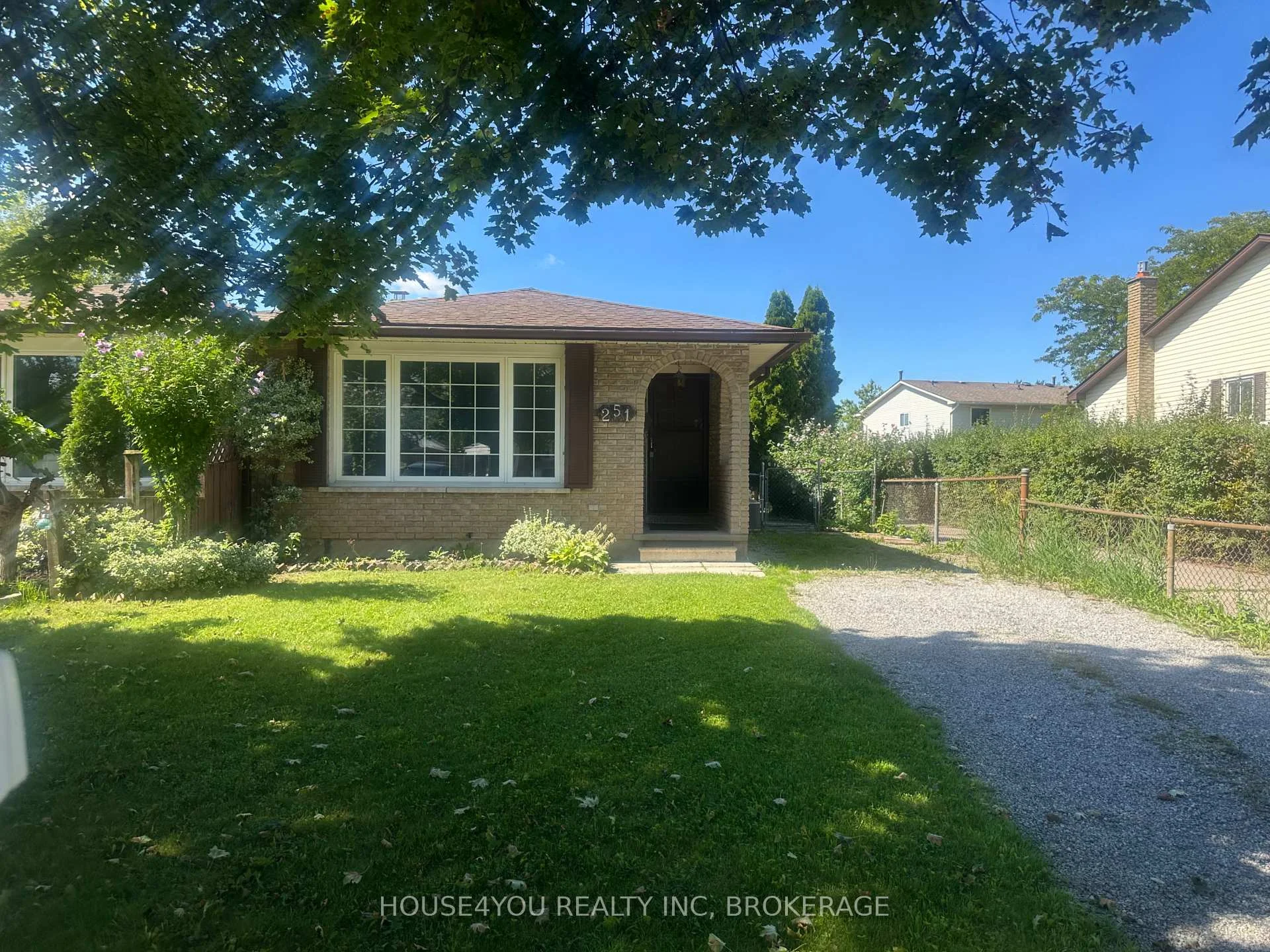 Photo 1 of 251 St Augustine Drive, St. Catharines, Secord Woods — HOMEH