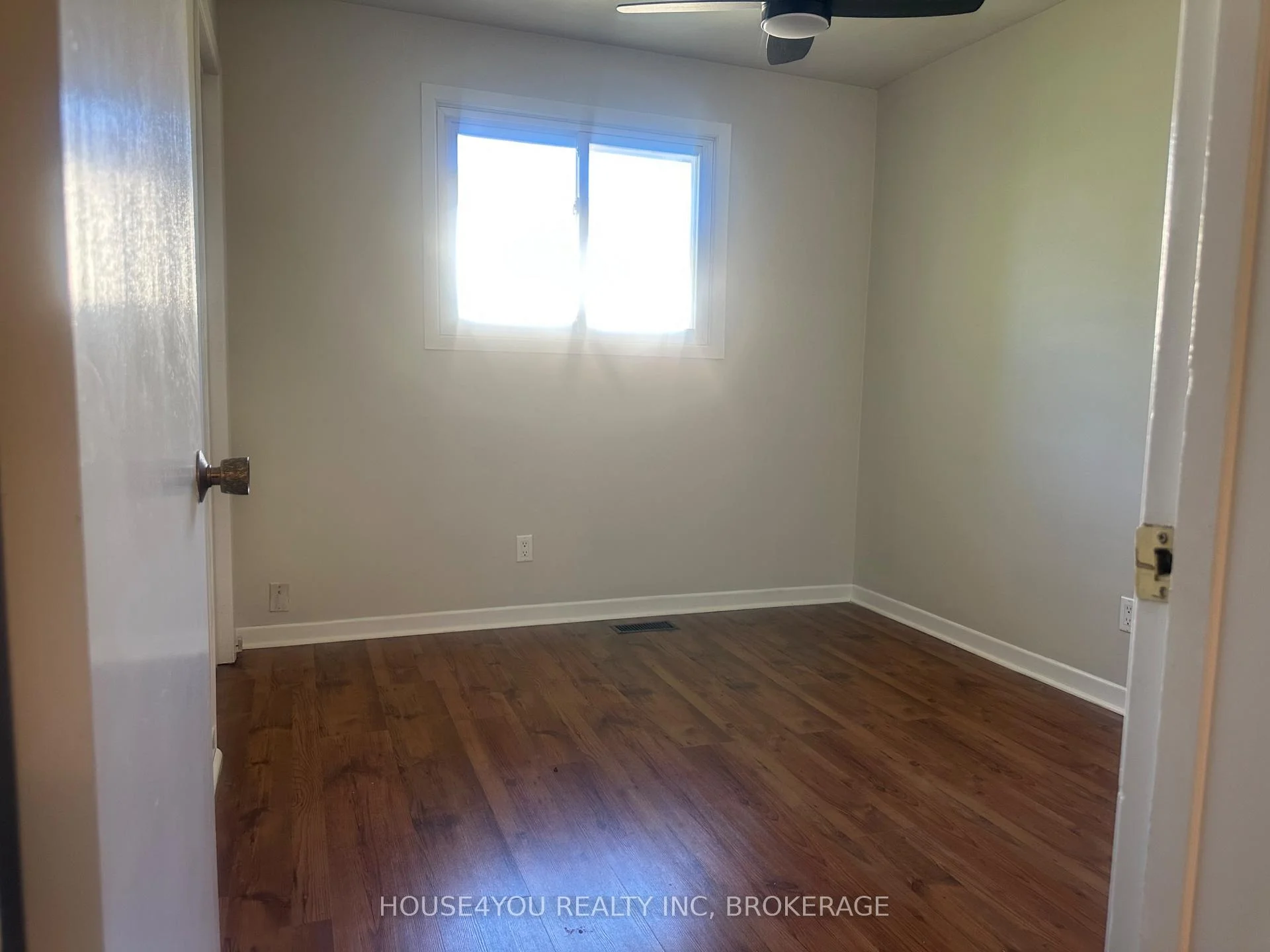 Photo 23 of 251 St Augustine Drive, St. Catharines, Secord Woods — HOMEH
