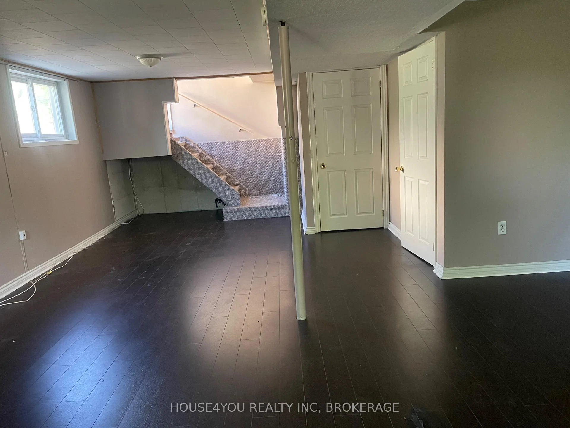 Photo 32 of 251 St Augustine Drive, St. Catharines, Secord Woods — HOMEH