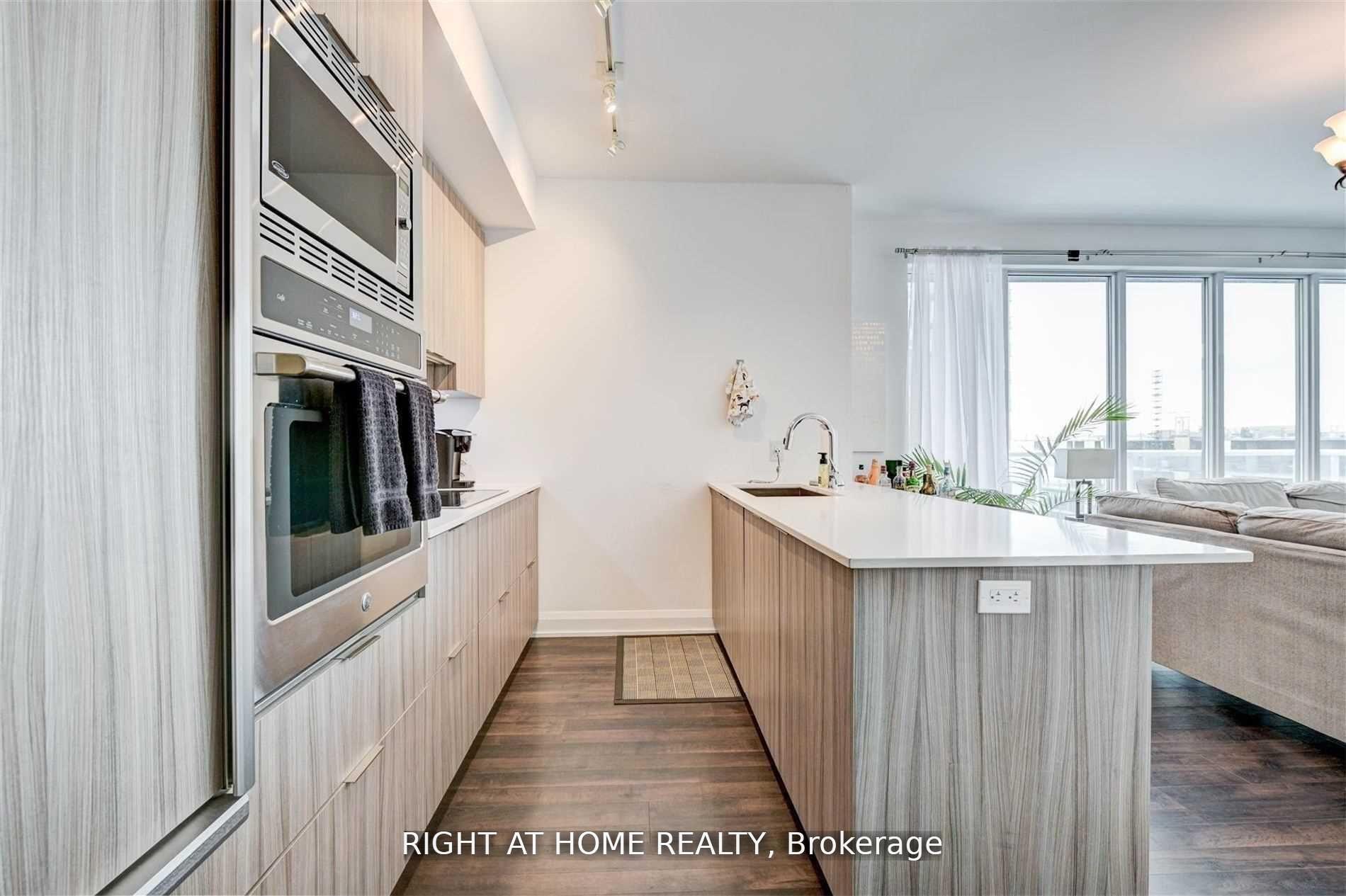 Photo 5 of Unit 1803, 56 Annie Craig Drive, Etobicoke, Mimico — HOMEH