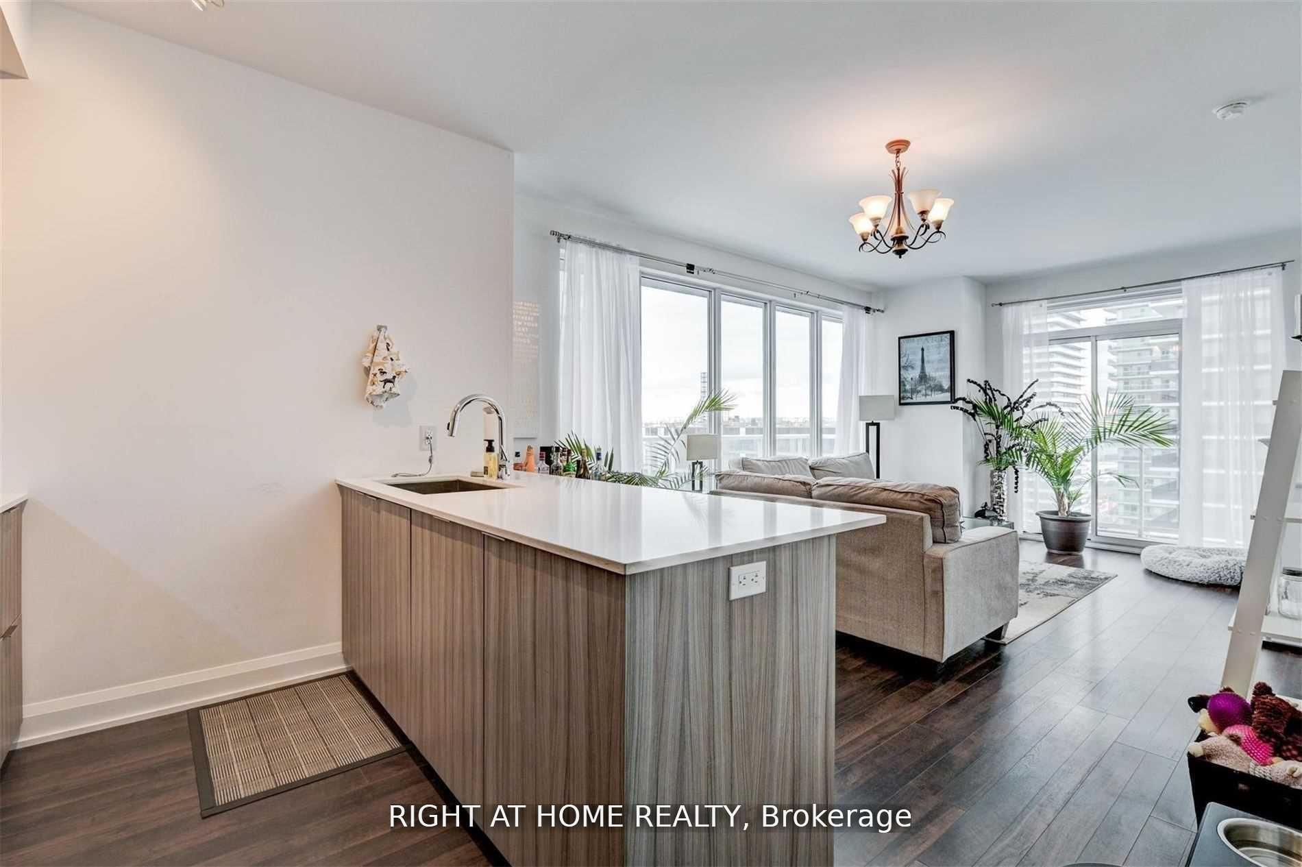 Photo 6 of Unit 1803, 56 Annie Craig Drive, Etobicoke, Mimico — HOMEH