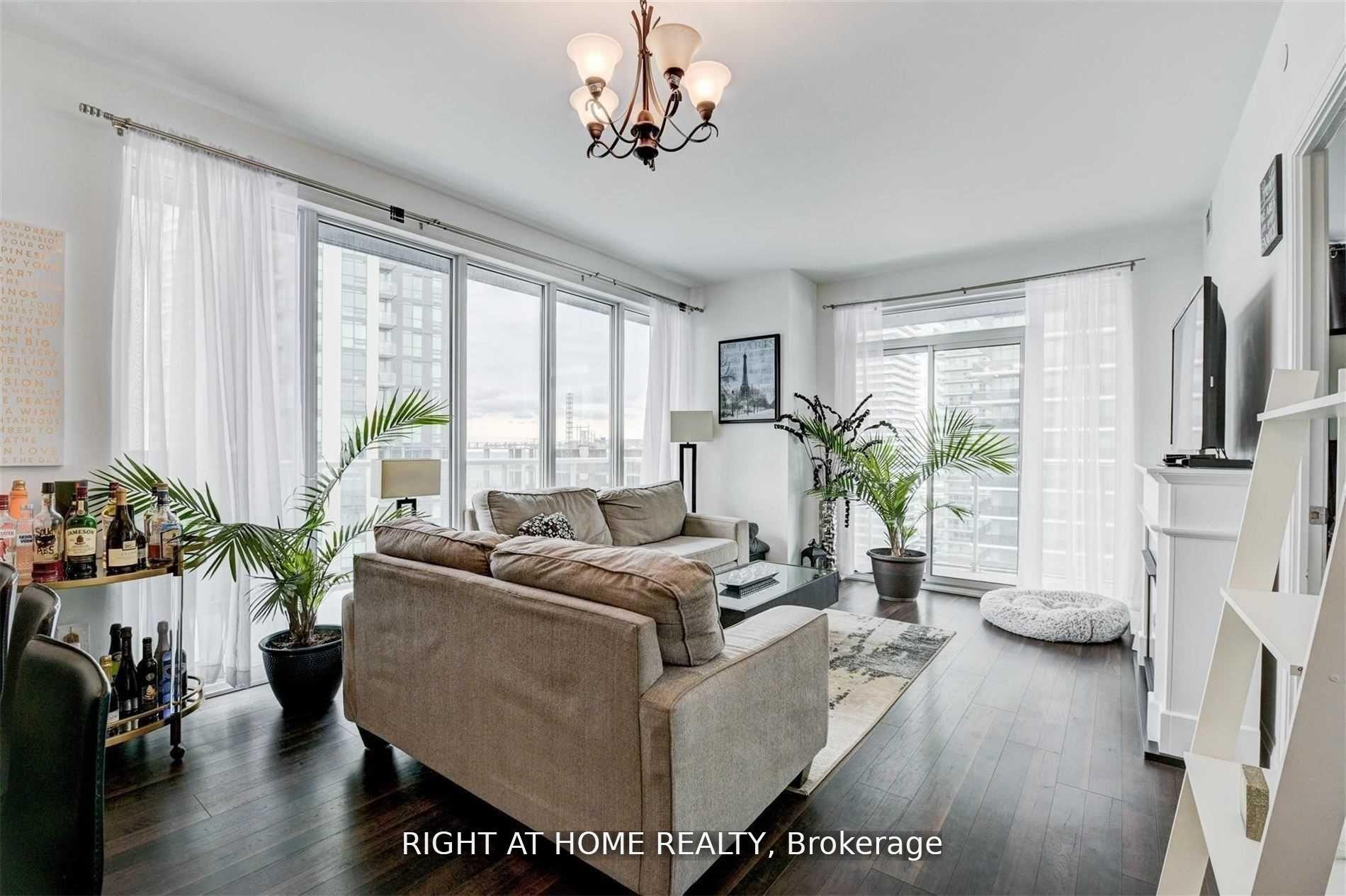 Photo 7 of Unit 1803, 56 Annie Craig Drive, Etobicoke, Mimico — HOMEH